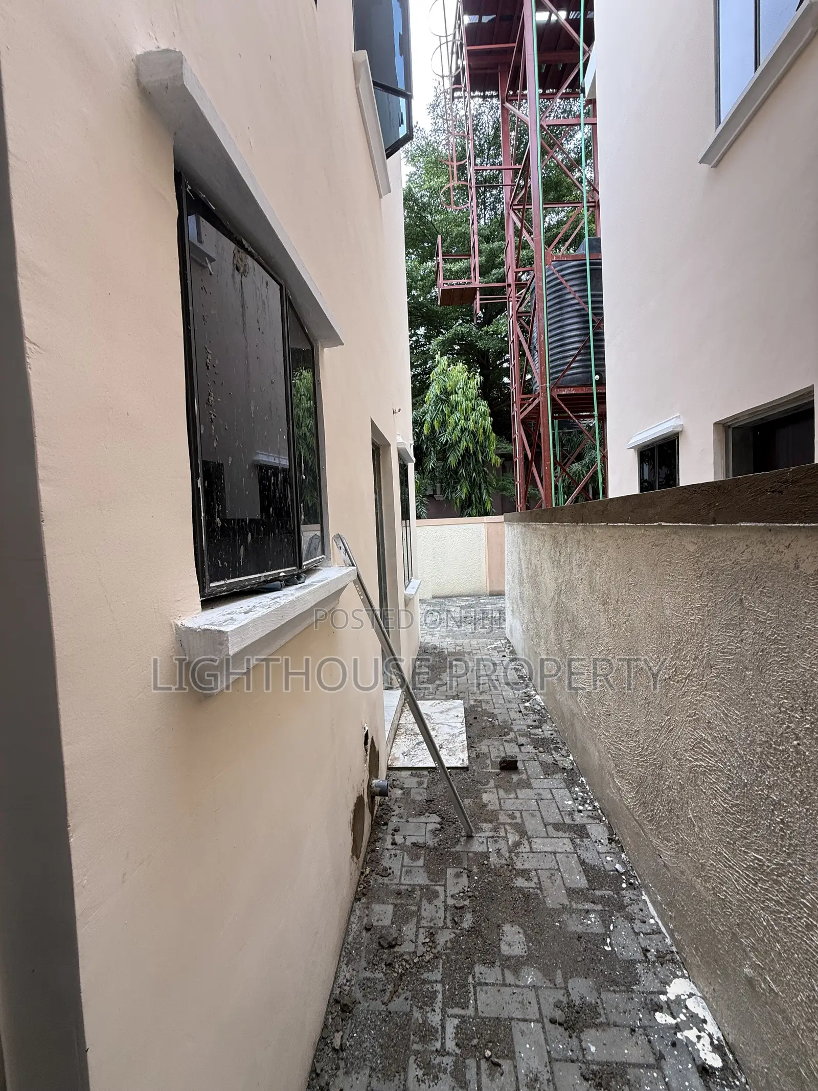 3bdrm Duplex in Gwarinpa for sale