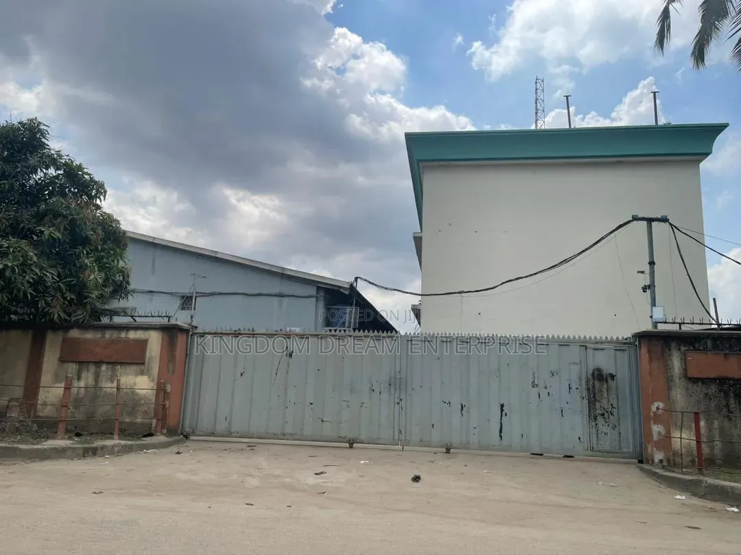 2 Bay Warehouse+Office Block on 6,177sqm Land
 Mushin Lagos.