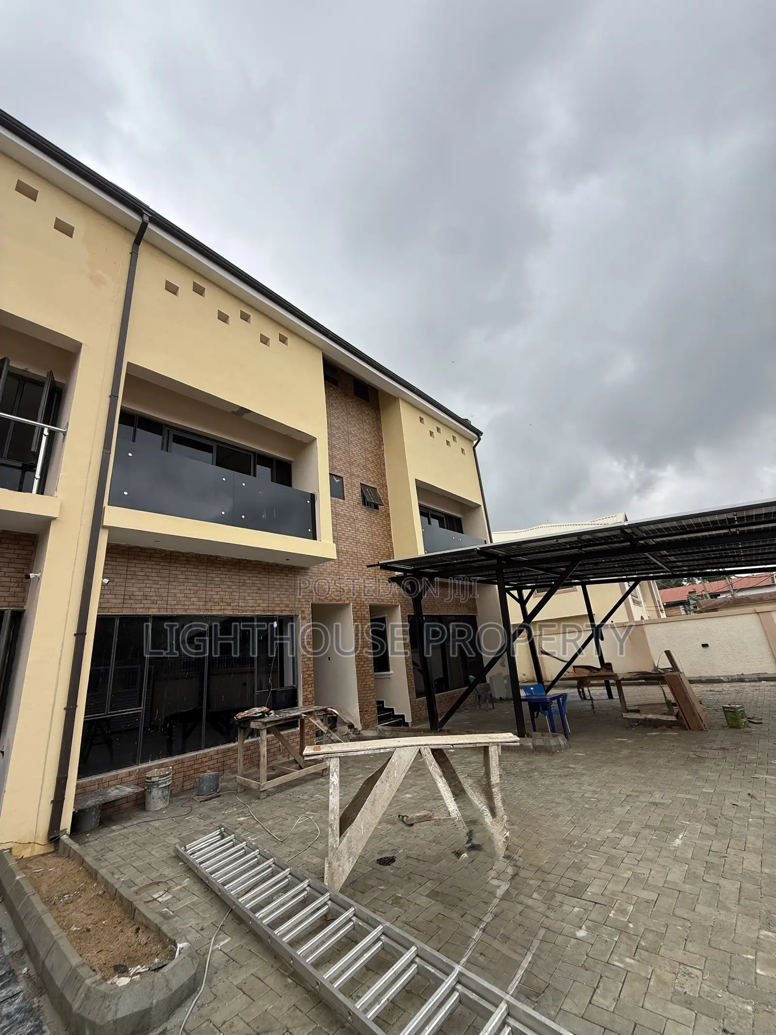 3bdrm Duplex in Gwarinpa for sale