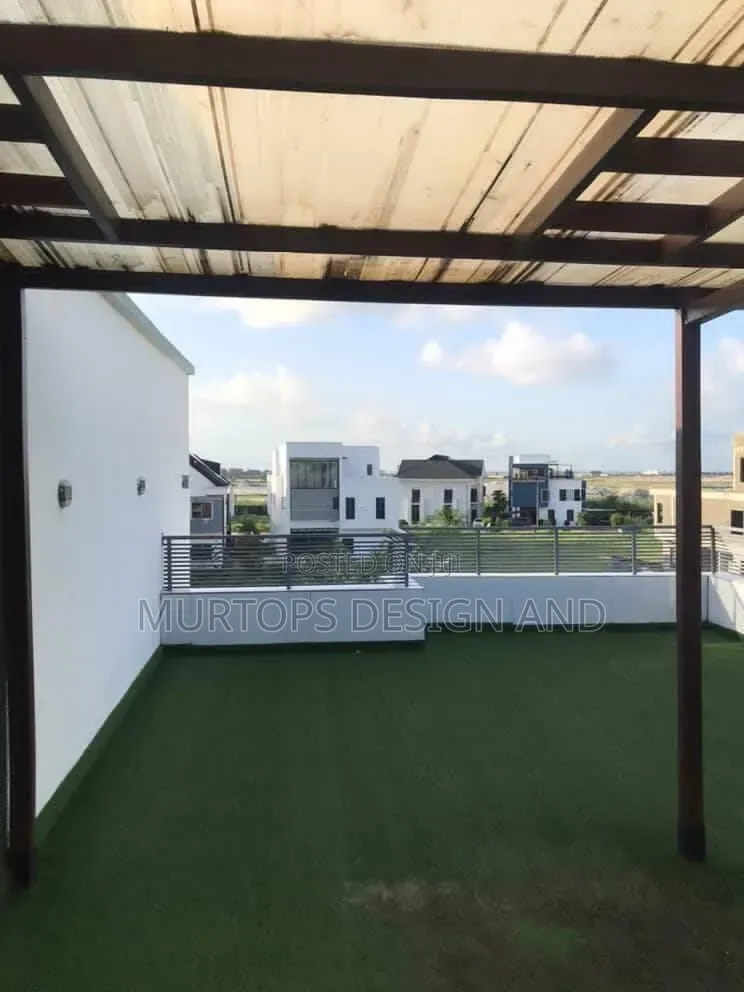 4bdrm Duplex in Lekki Phase 1 for rent