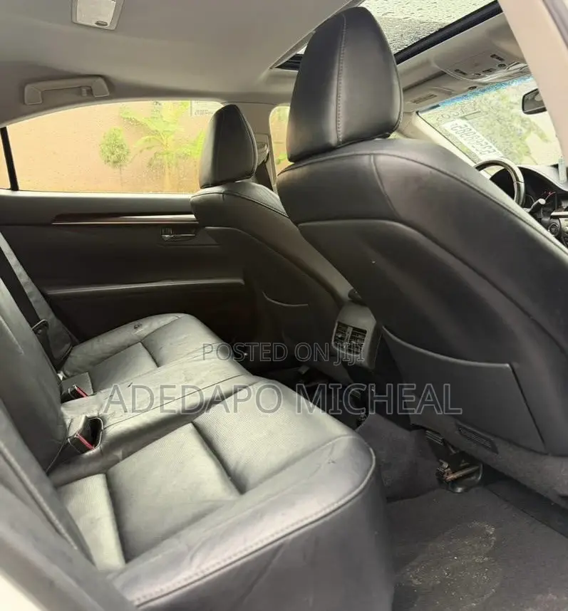 Lexus ES 350 FWD 2014 White