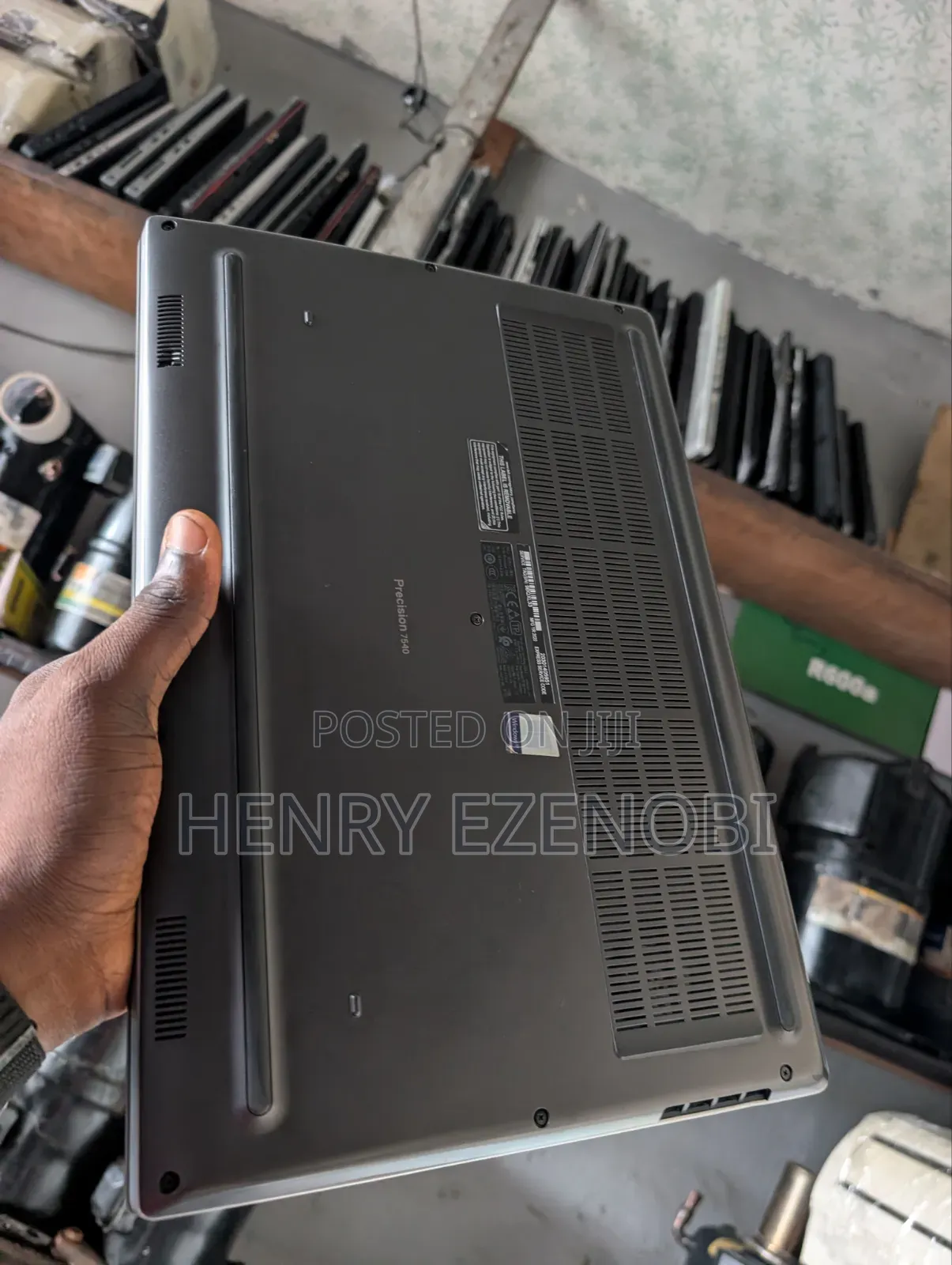 Laptop Dell Precision 7540 16GB Intel Core i7 HDD+SSD 512GB