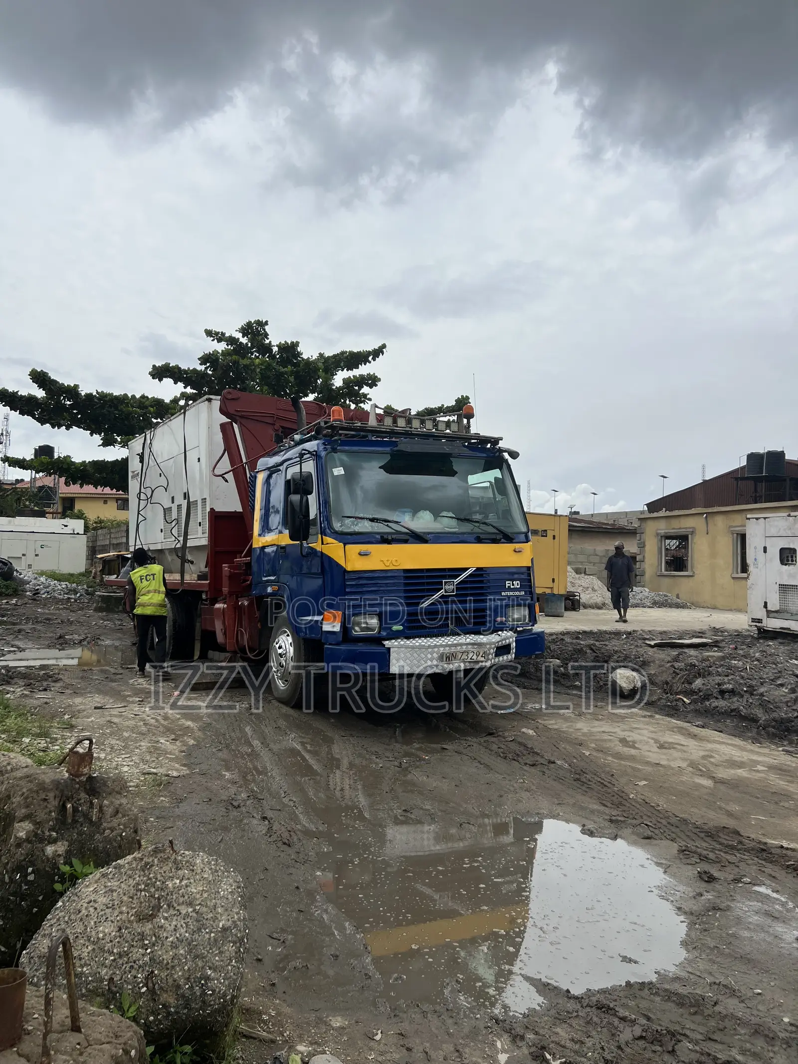15 Tons Hiab Truck Available for Rental