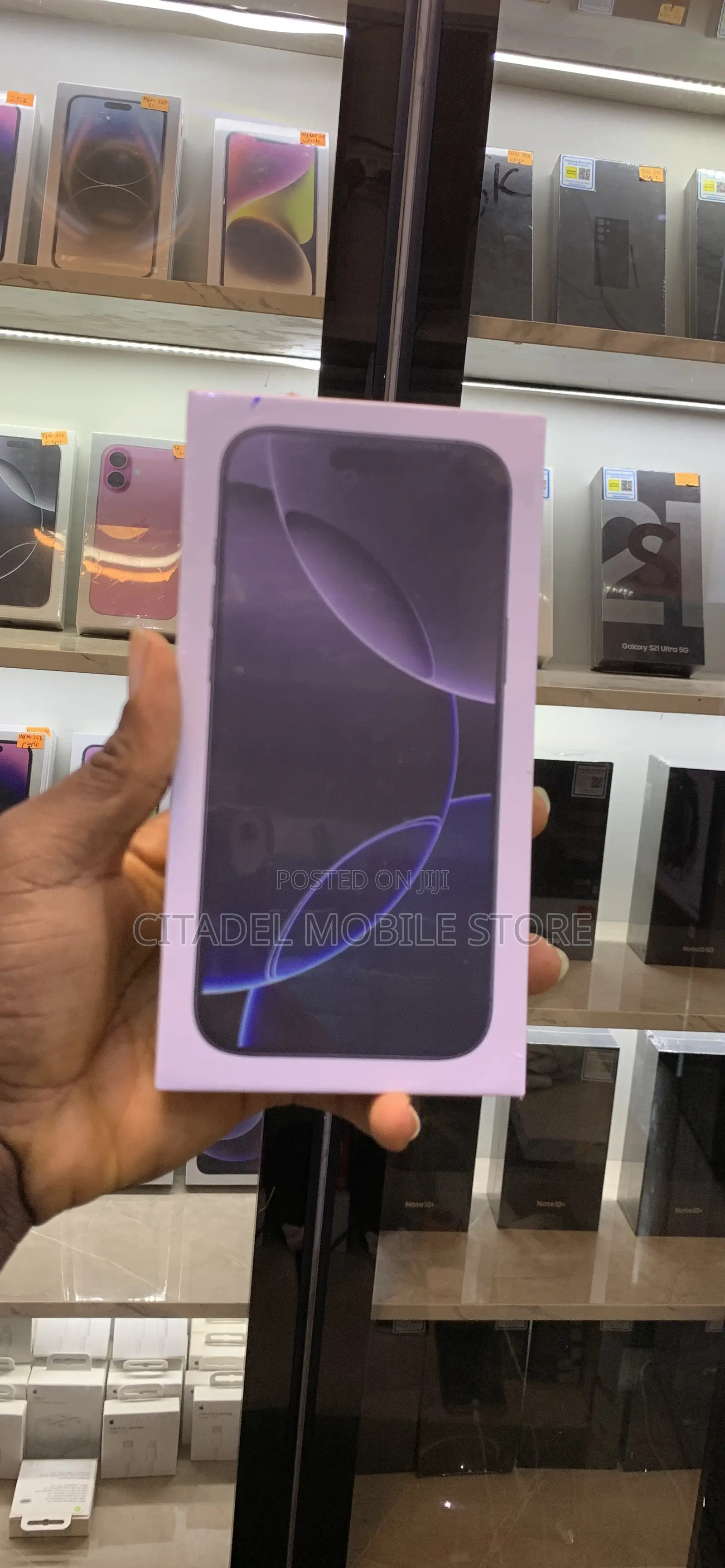 New Apple iPhone 16 Pro Max 256 GB Black