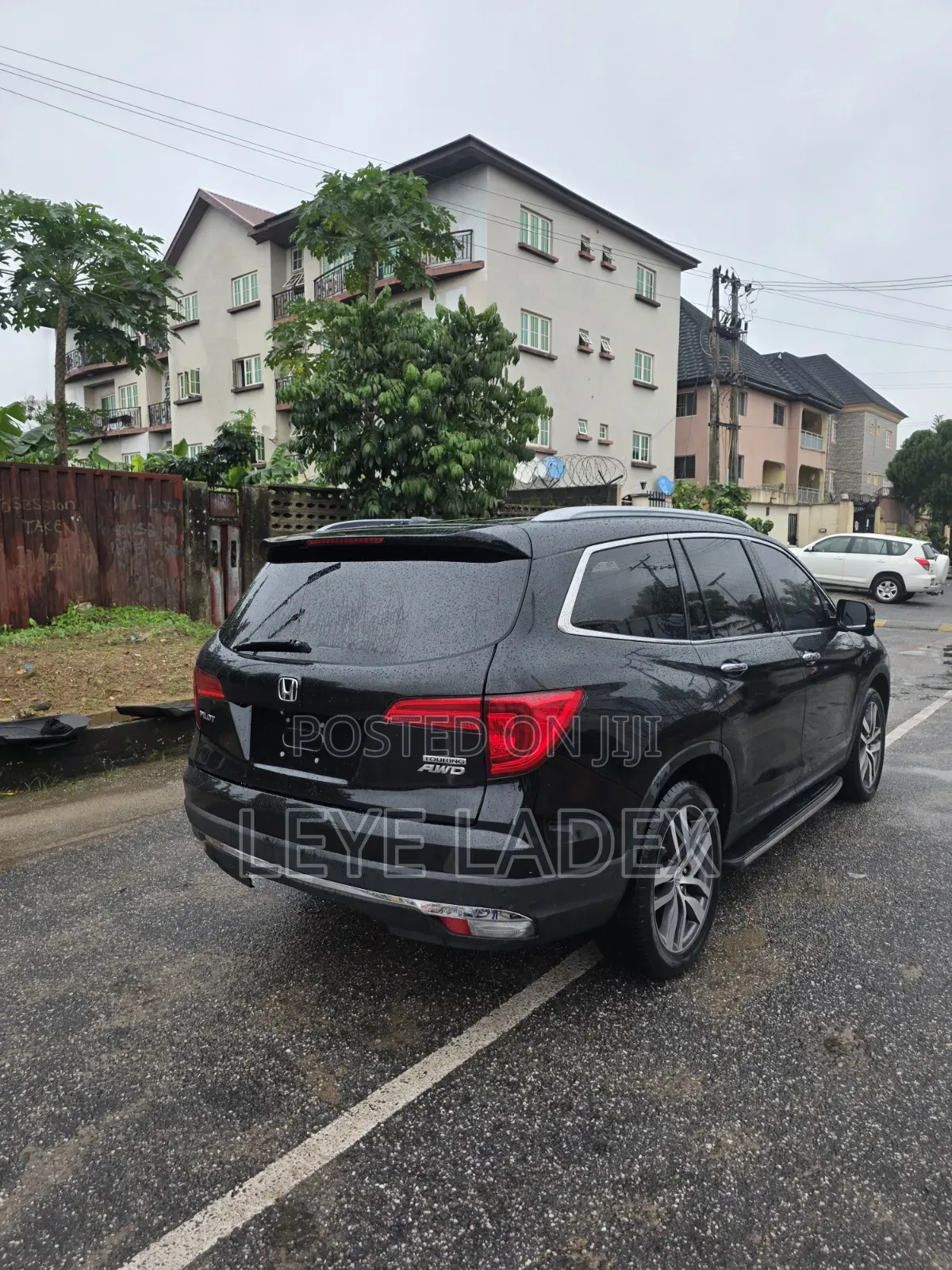 Honda Pilot Touring 4dr SUV 4WD (3.5L 6cyl 9A) 2016 Black