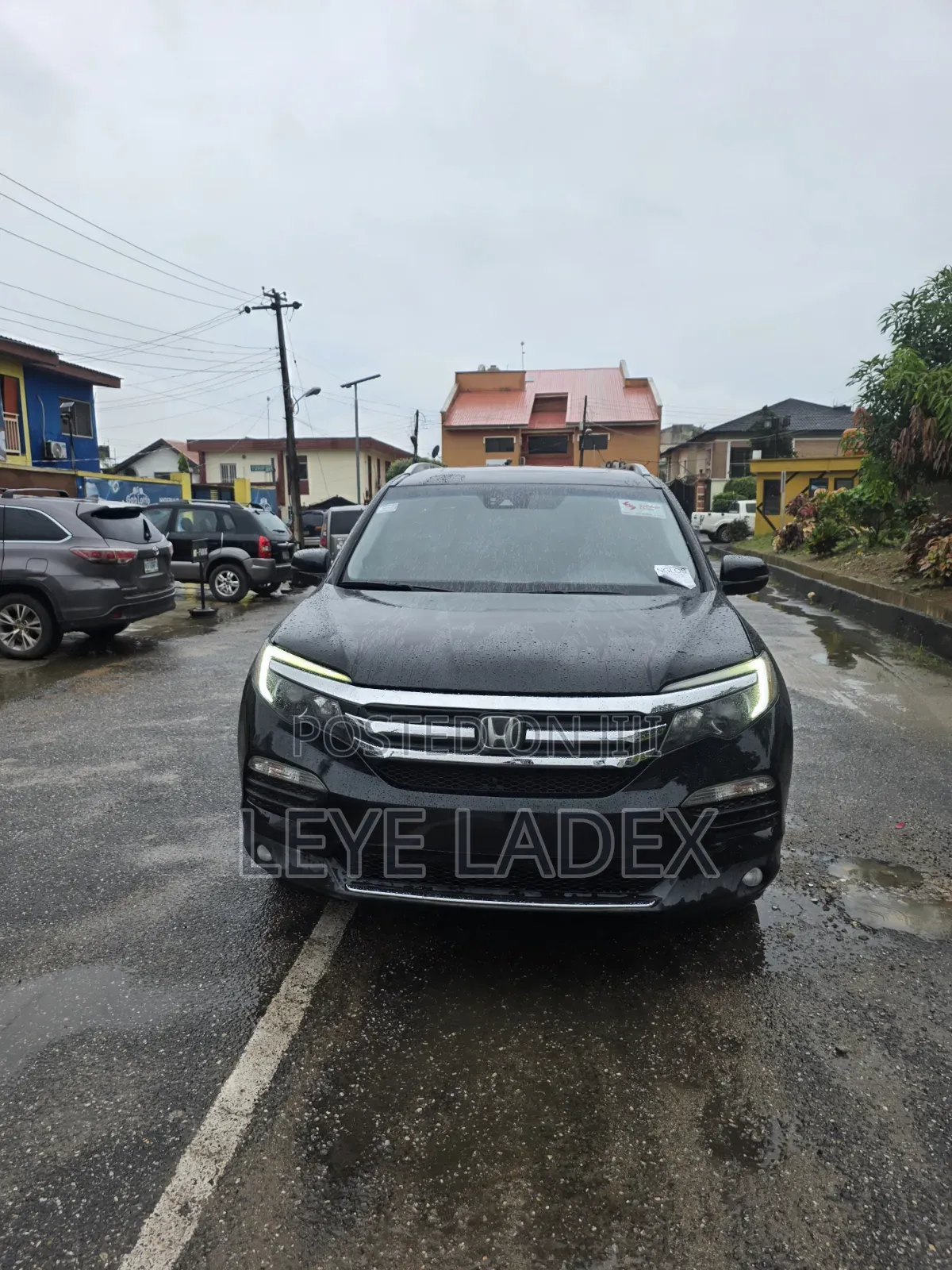 Honda Pilot Touring 4dr SUV 4WD (3.5L 6cyl 9A) 2016 Black