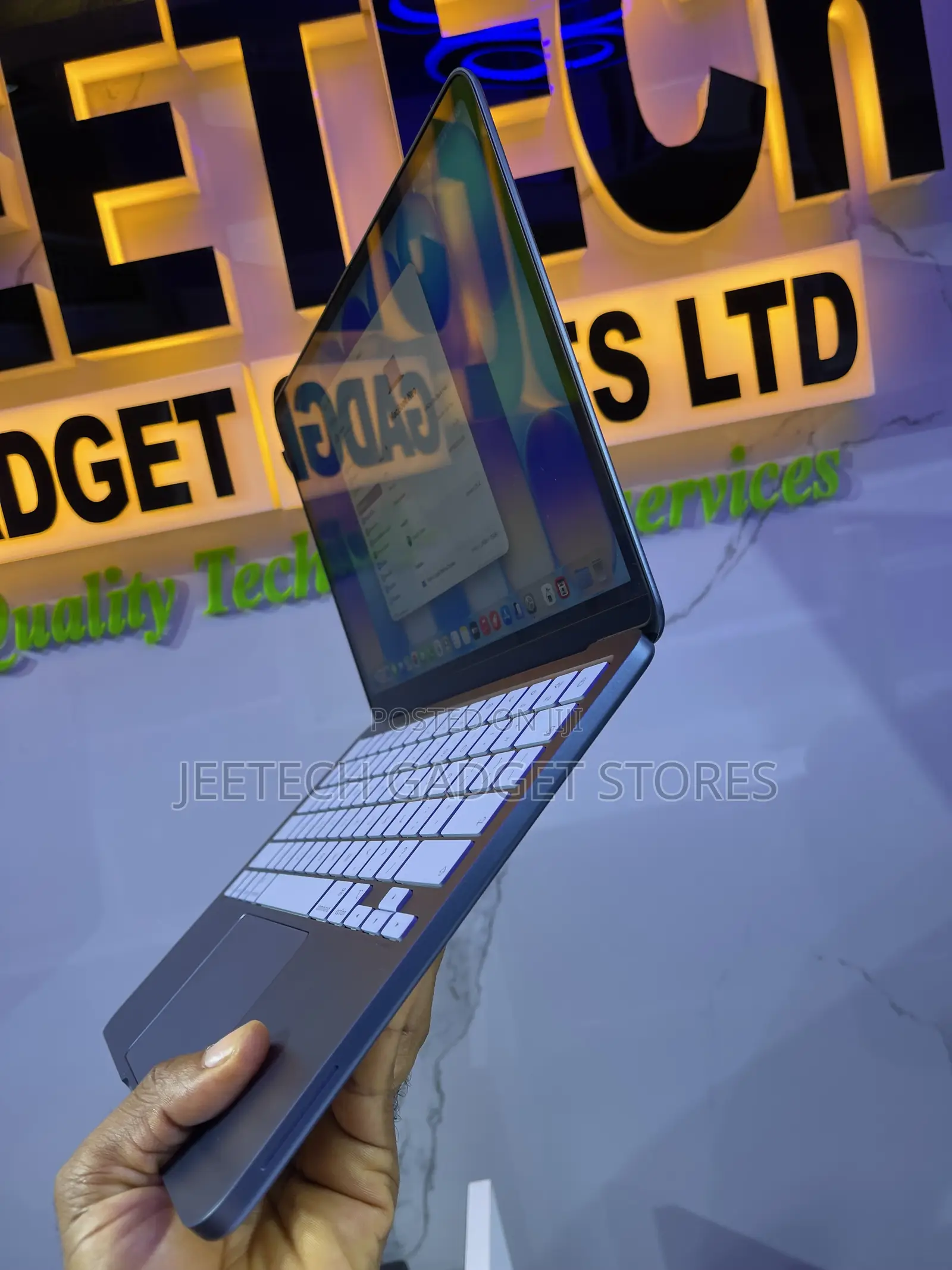 New Laptop Apple MacBook Neo 2026 8GB SSD 256GB