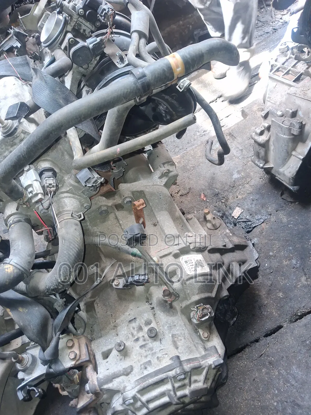 2sz Engine and Gearbox for Toyota Yaris 2002-2005 Model.
