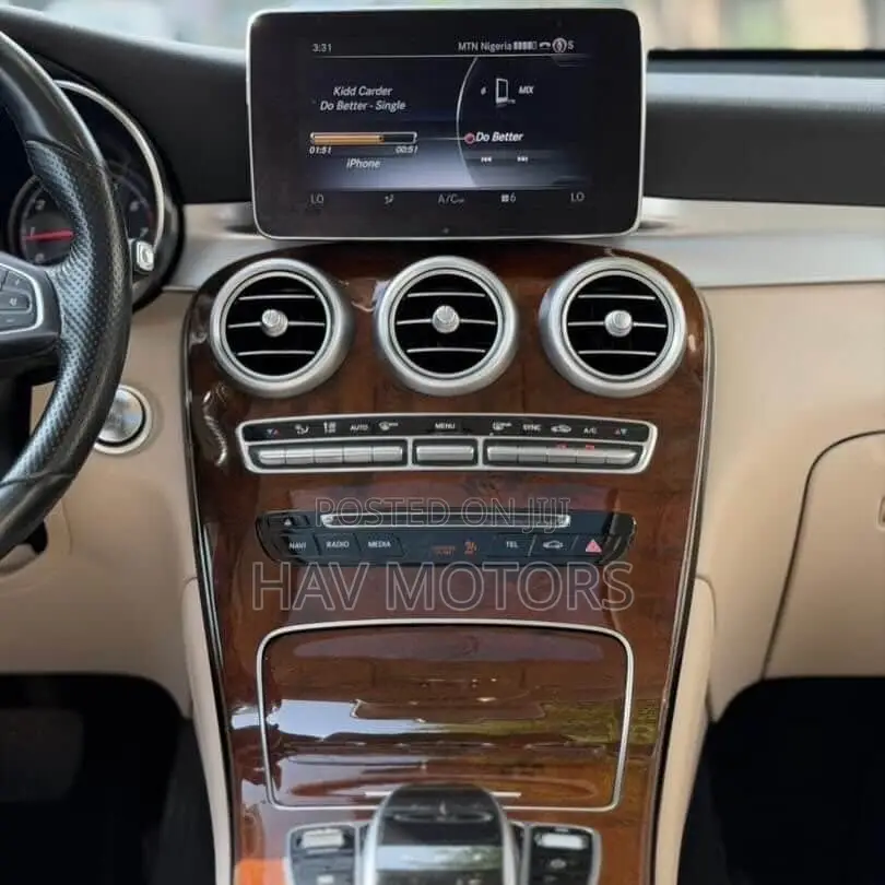 Mercedes-Benz GLC-Class 2017 Red