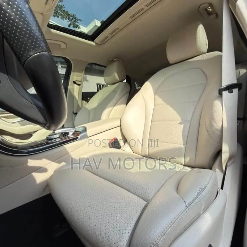 Mercedes-Benz GLC-Class 2017 Red