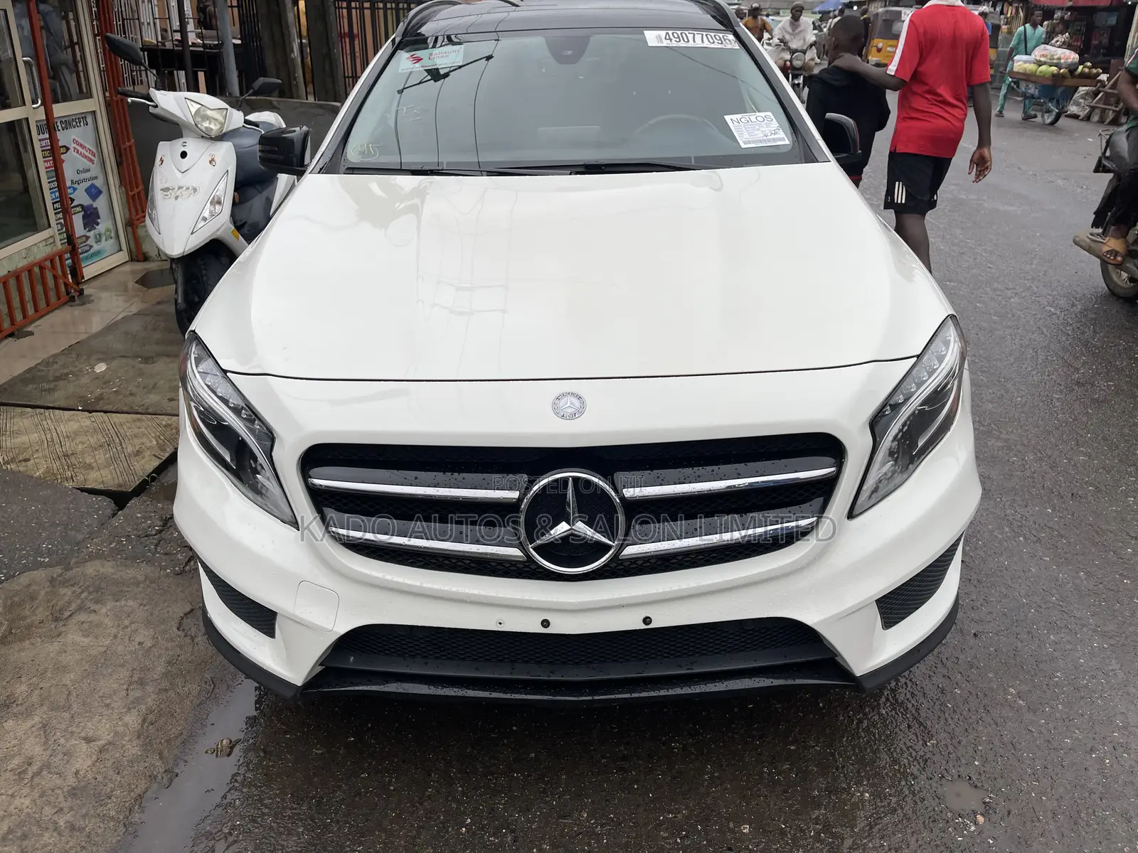 Mercedes-Benz GLA 250 2016 White