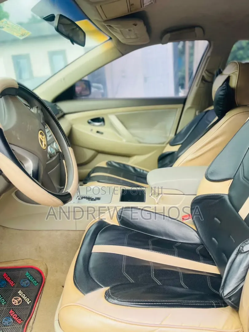Toyota Camry 2008 Gold