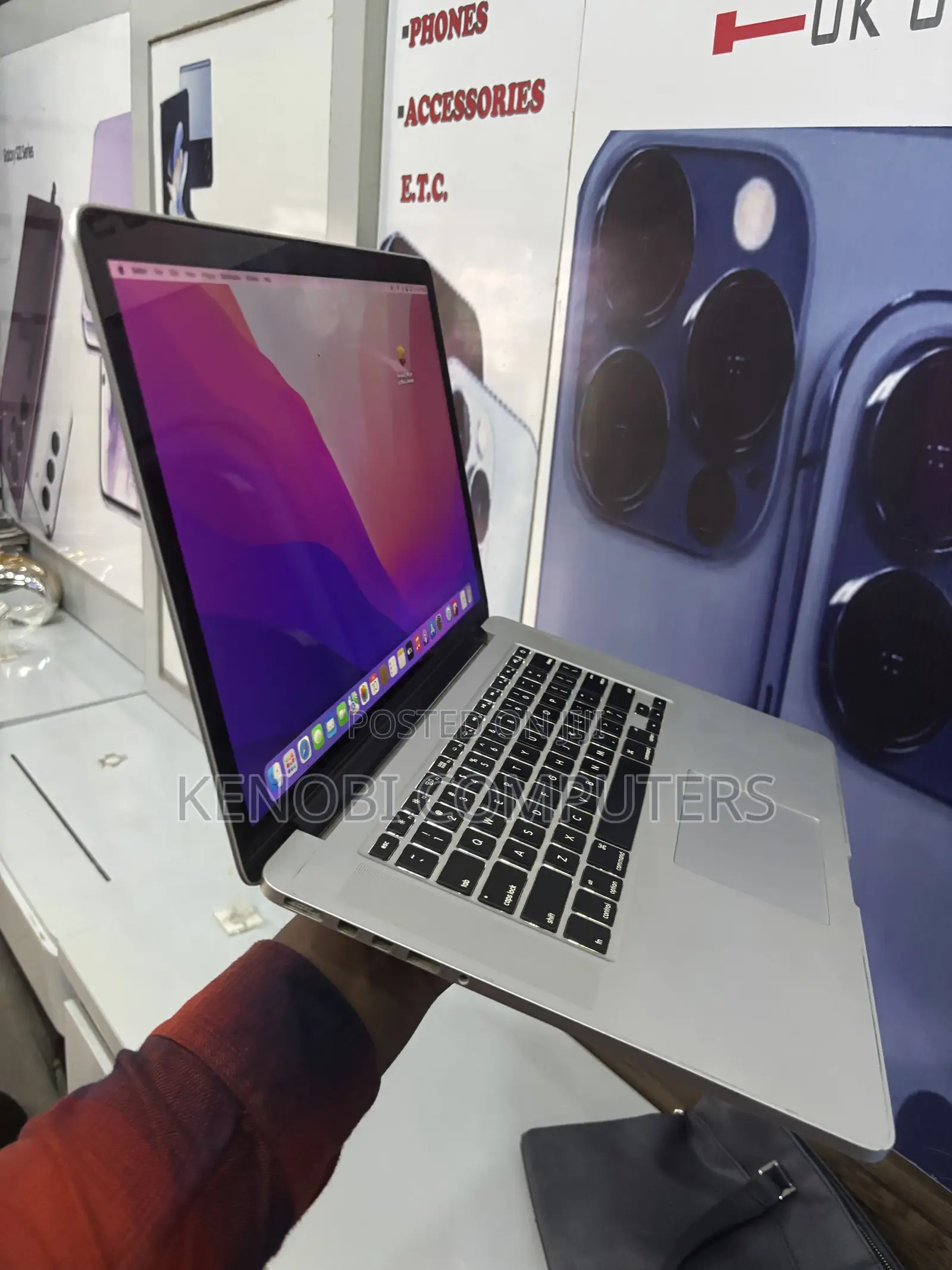 Laptop Apple MacBook Pro 2015 16GB Intel Core i7 SSD 256GB