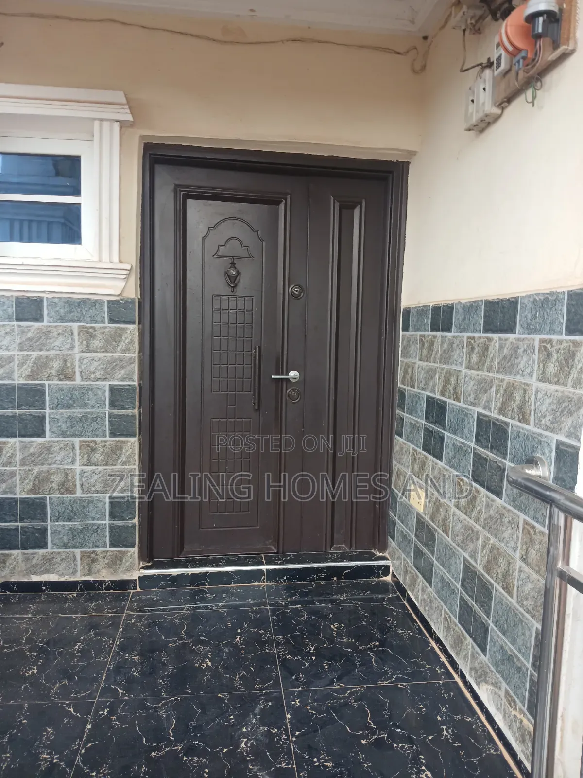 2bdrm Apartment in Governor'S Road Puis, Iyana Ipaja for rent