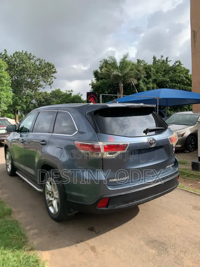Toyota Highlander 2016 Brown