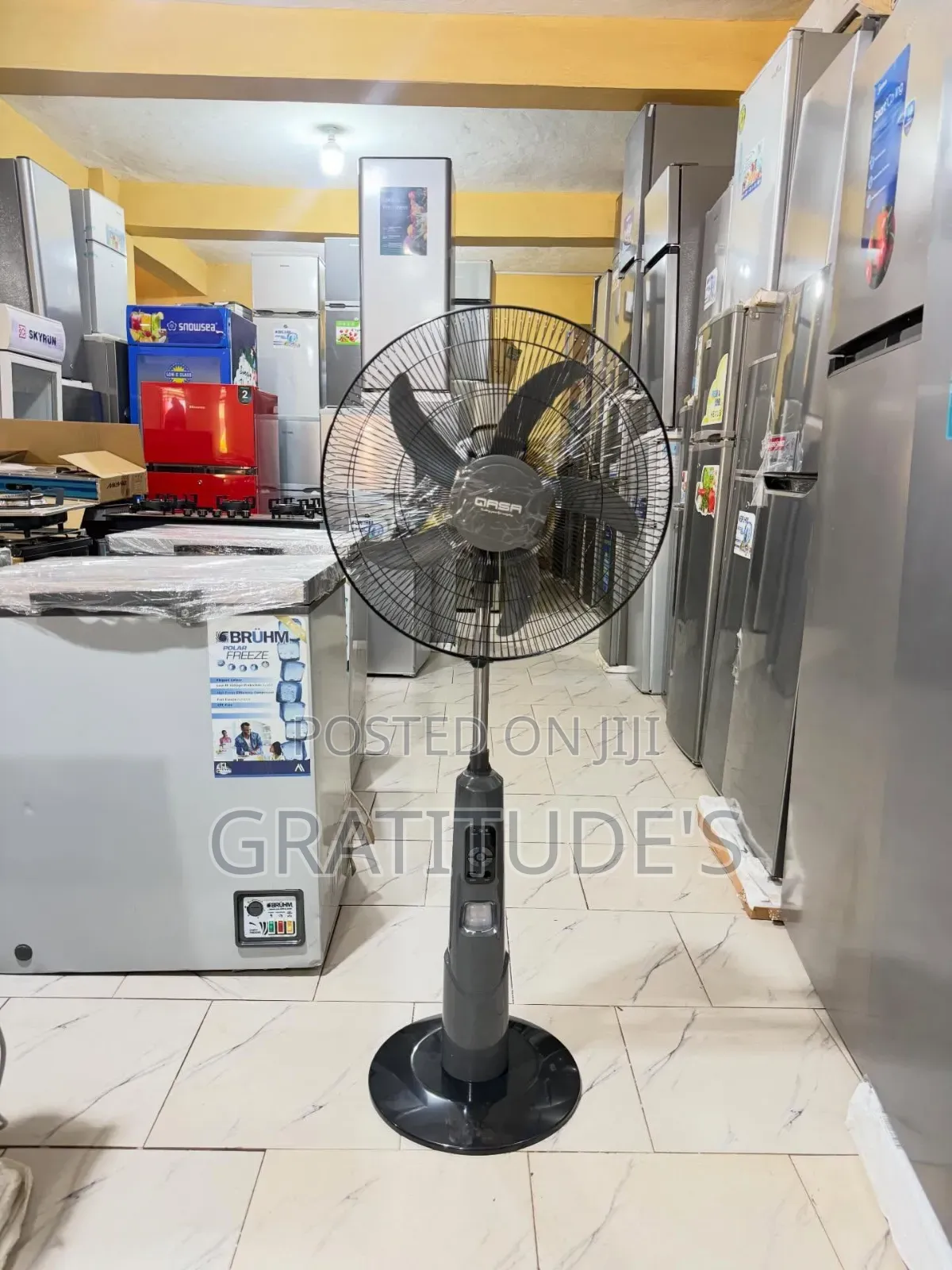 Qasa Rechargeable Fan 
Size: 18inches
Supports Solar Charge Remote