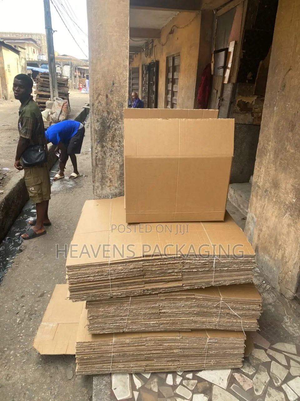 Very Clean Neat Different Sizes of Carton Boxes for Sale