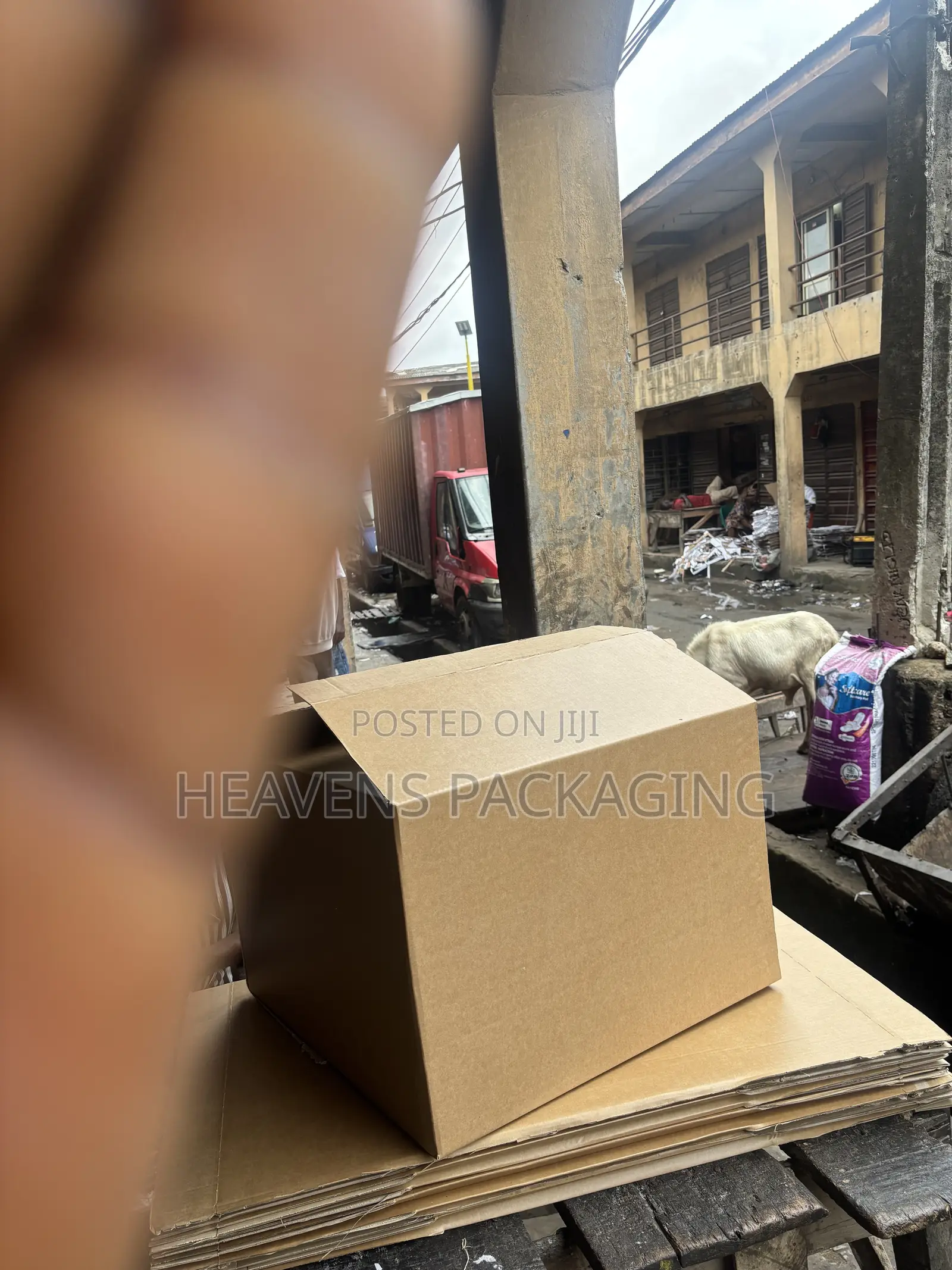 Very Clean Neat Different Sizes of Carton Boxes for Sale