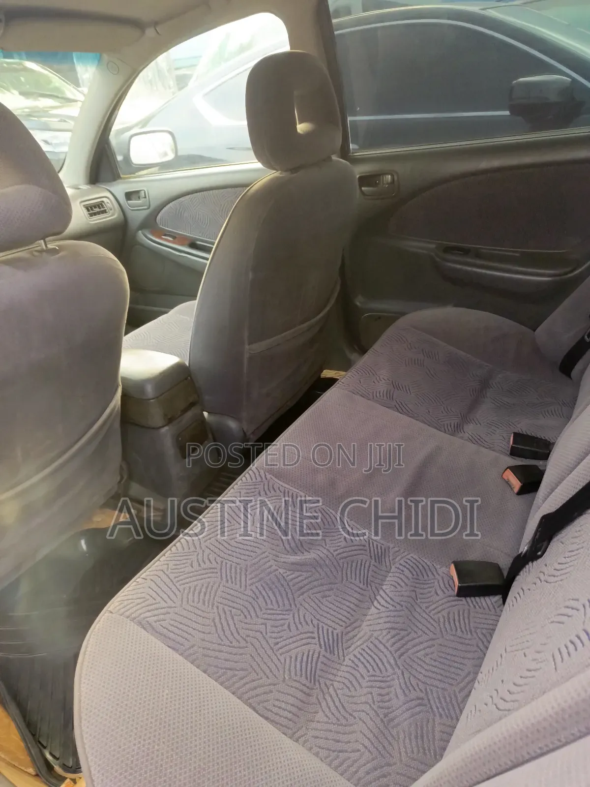 Toyota Avensis 1.6 VVT-i 2003 Silver