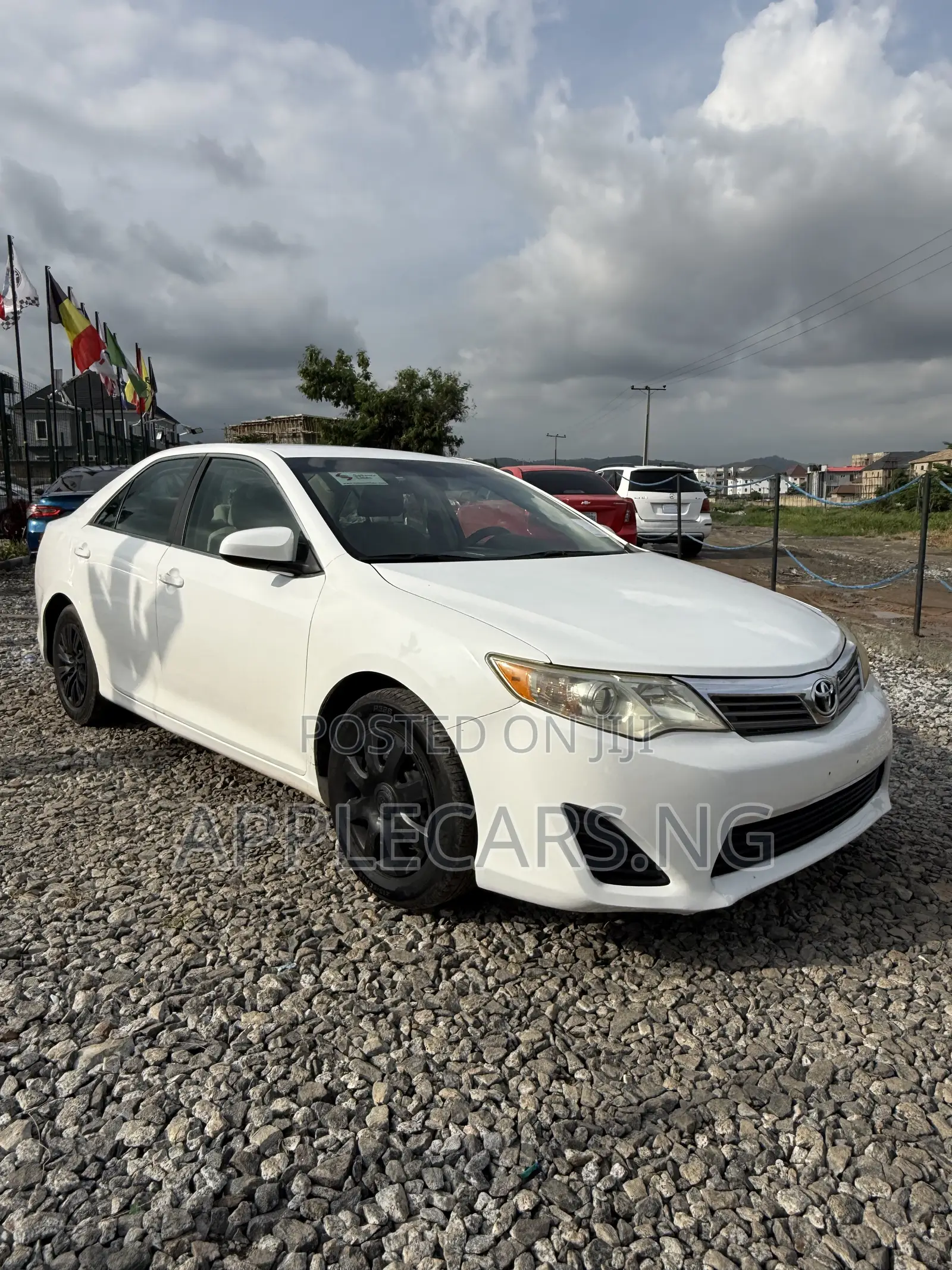Toyota Camry L 4dr Sedan (2.5L 4cyl 6A) 2013 White