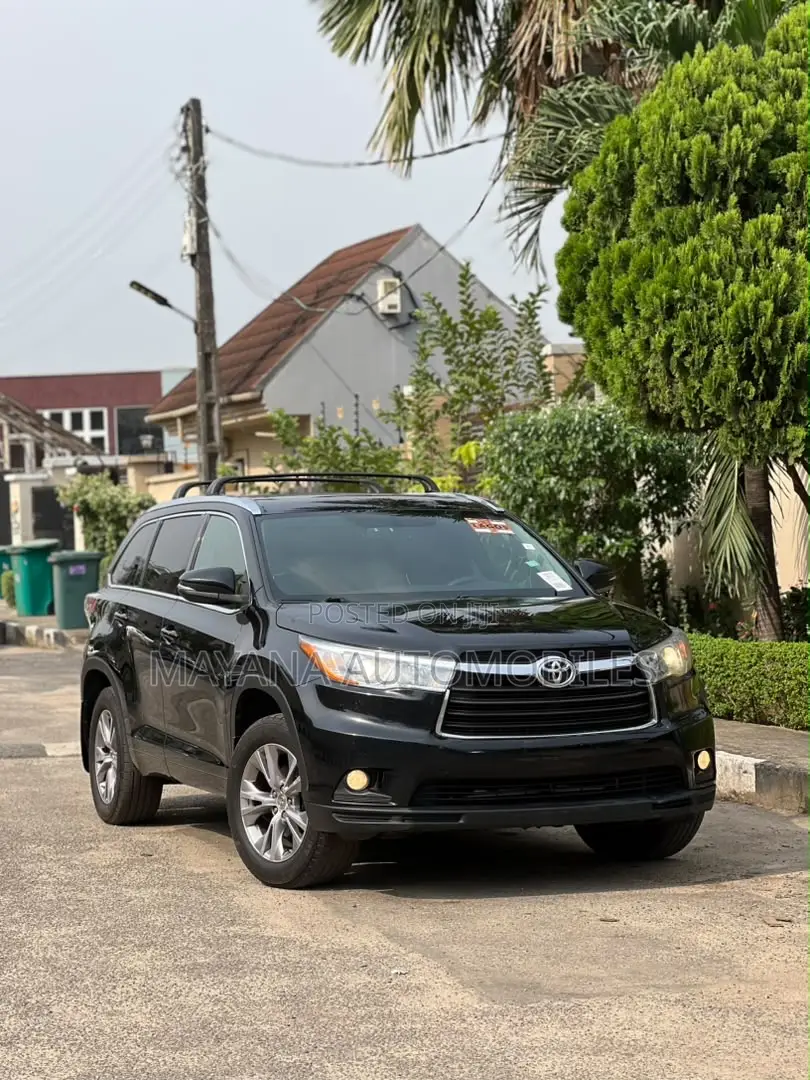 Toyota Highlander XLE 4dr SUV AWD (3.5L 6cyl 6A) 2015 Black