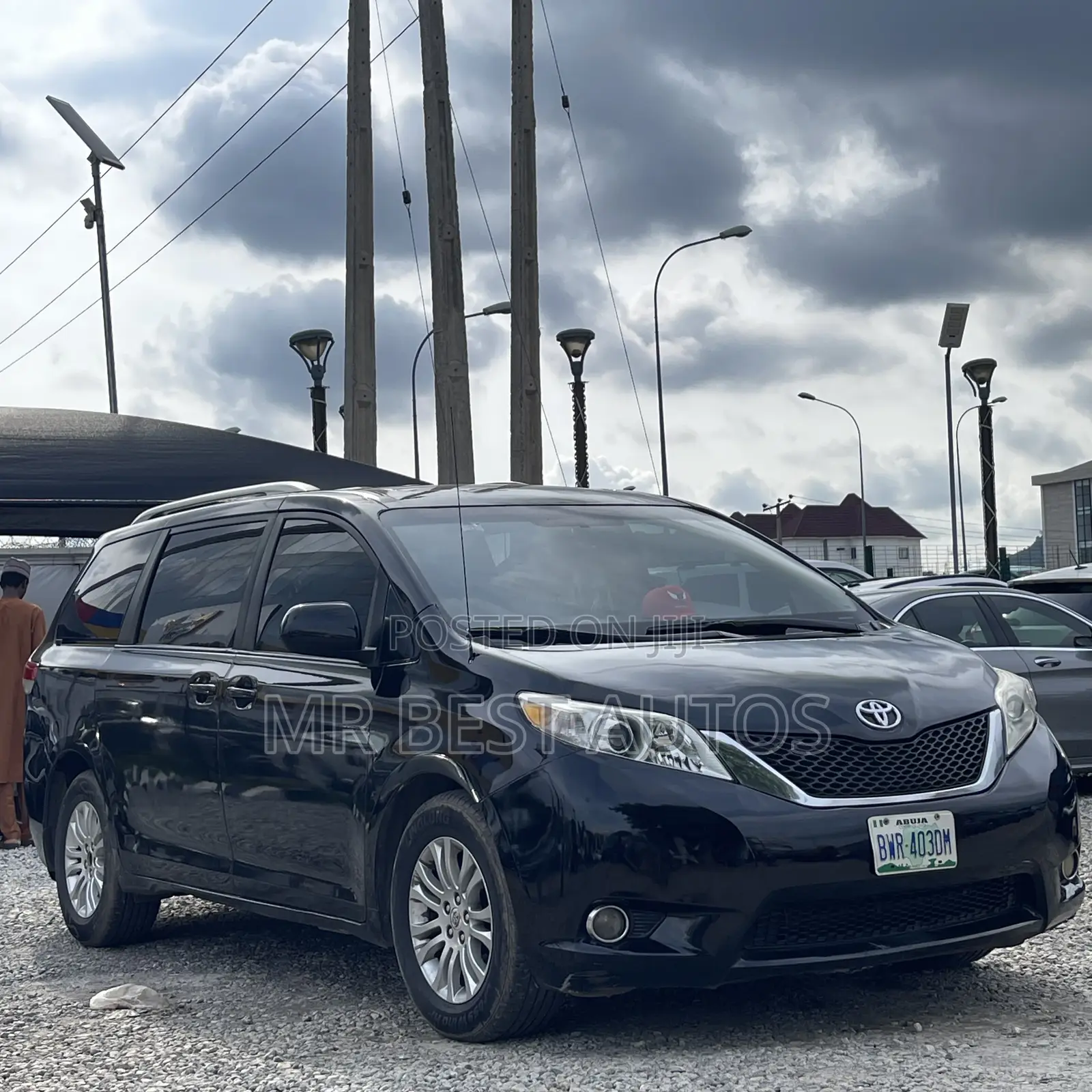 Toyota Sienna XLE 8 Passenger 2011 Black