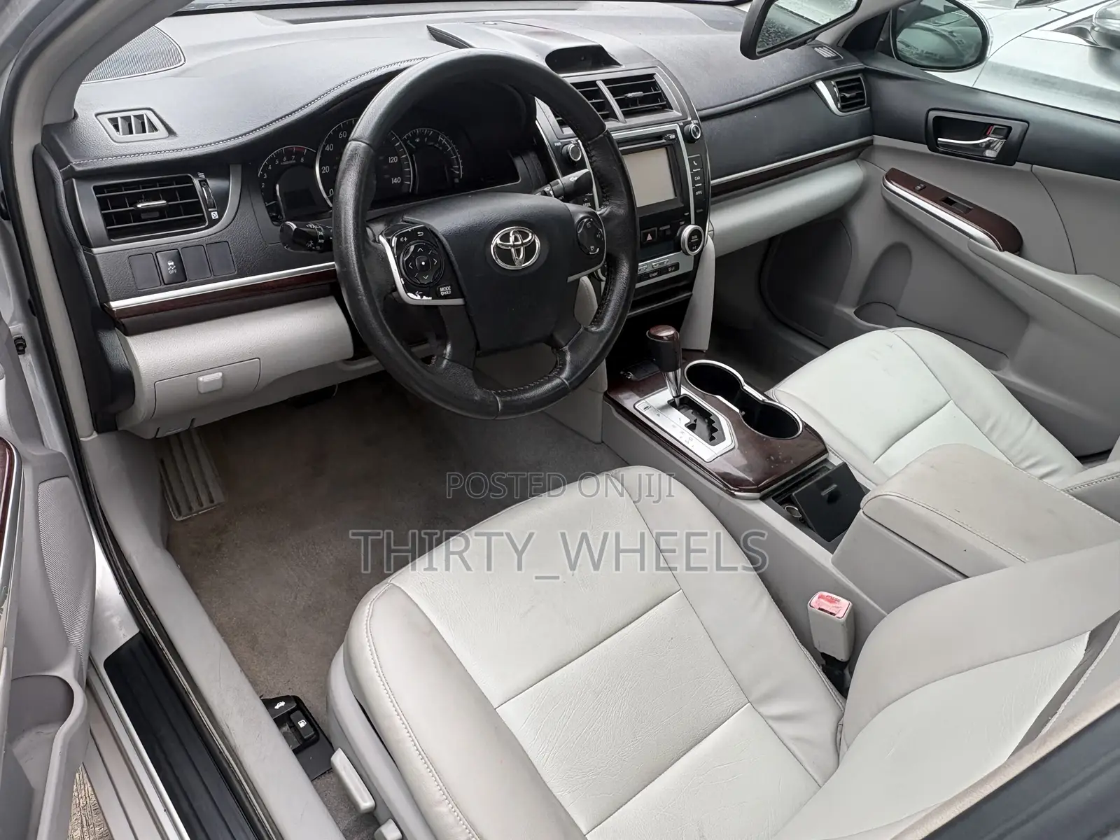 Toyota Camry 2012 Silver