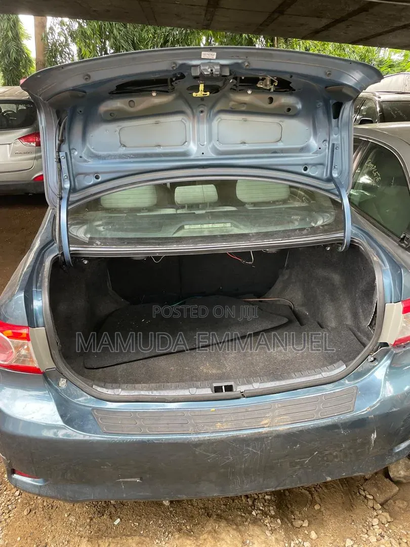 Toyota Corolla 2013 Blue