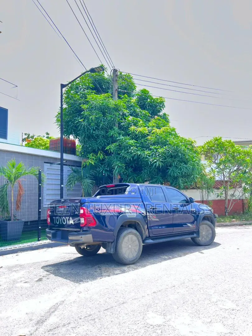 Toyota Hilux V6 Adventure for Rent - Car for Hire