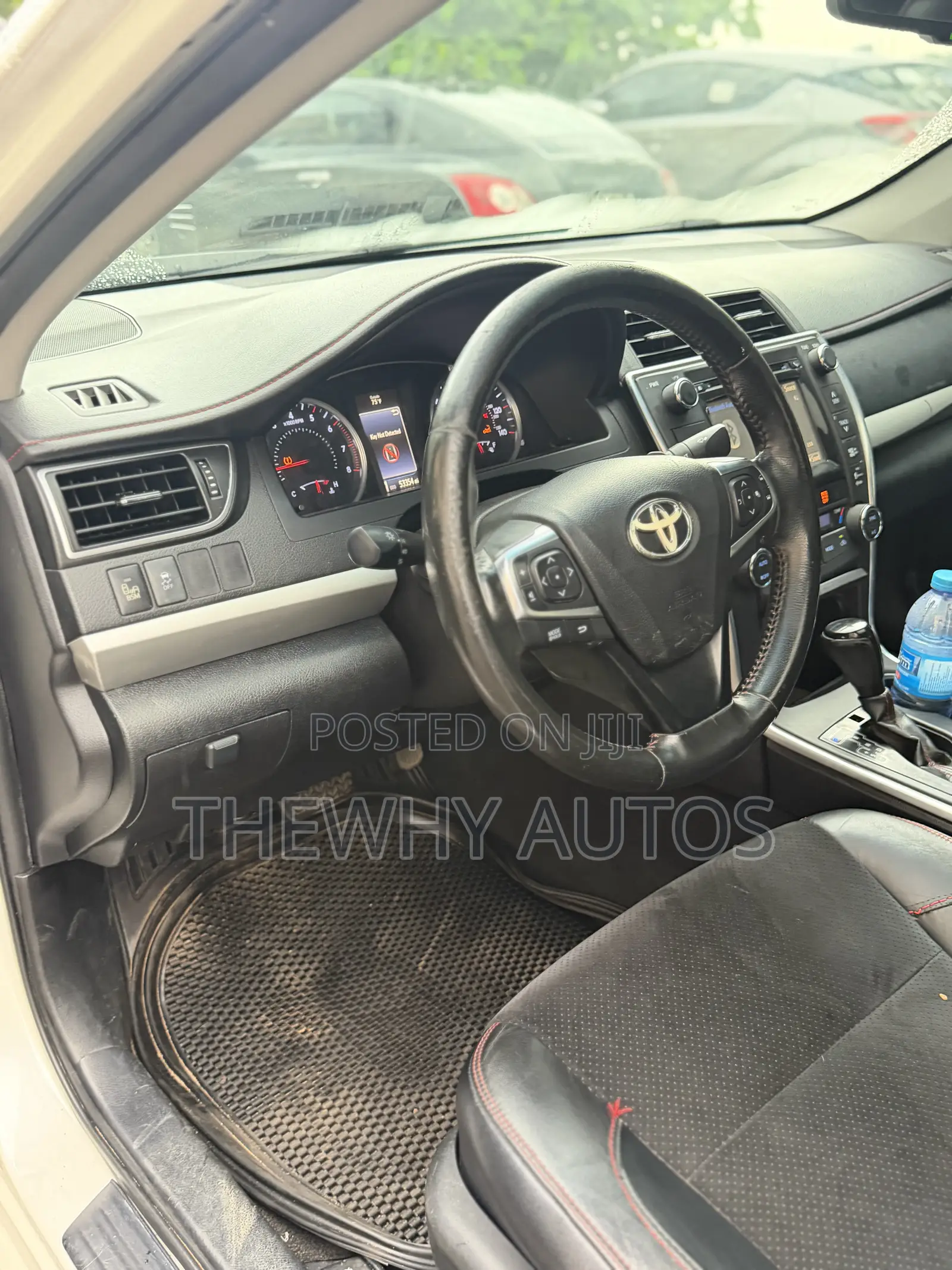 Toyota Camry XSE V6 4dr Sedan (3.5L 6cyl 6A) 2016 White