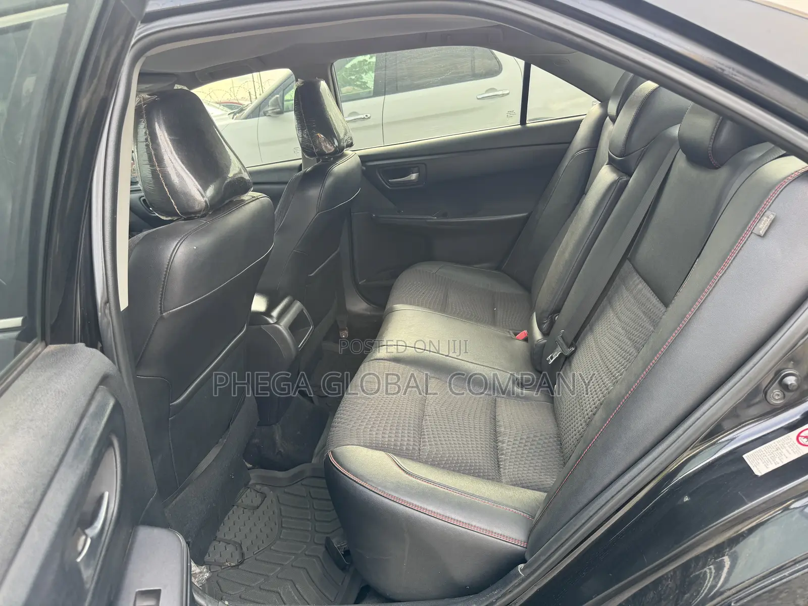 Toyota Camry SE 4dr Sedan (2.5L 4cyl 6A) 2015 Gray