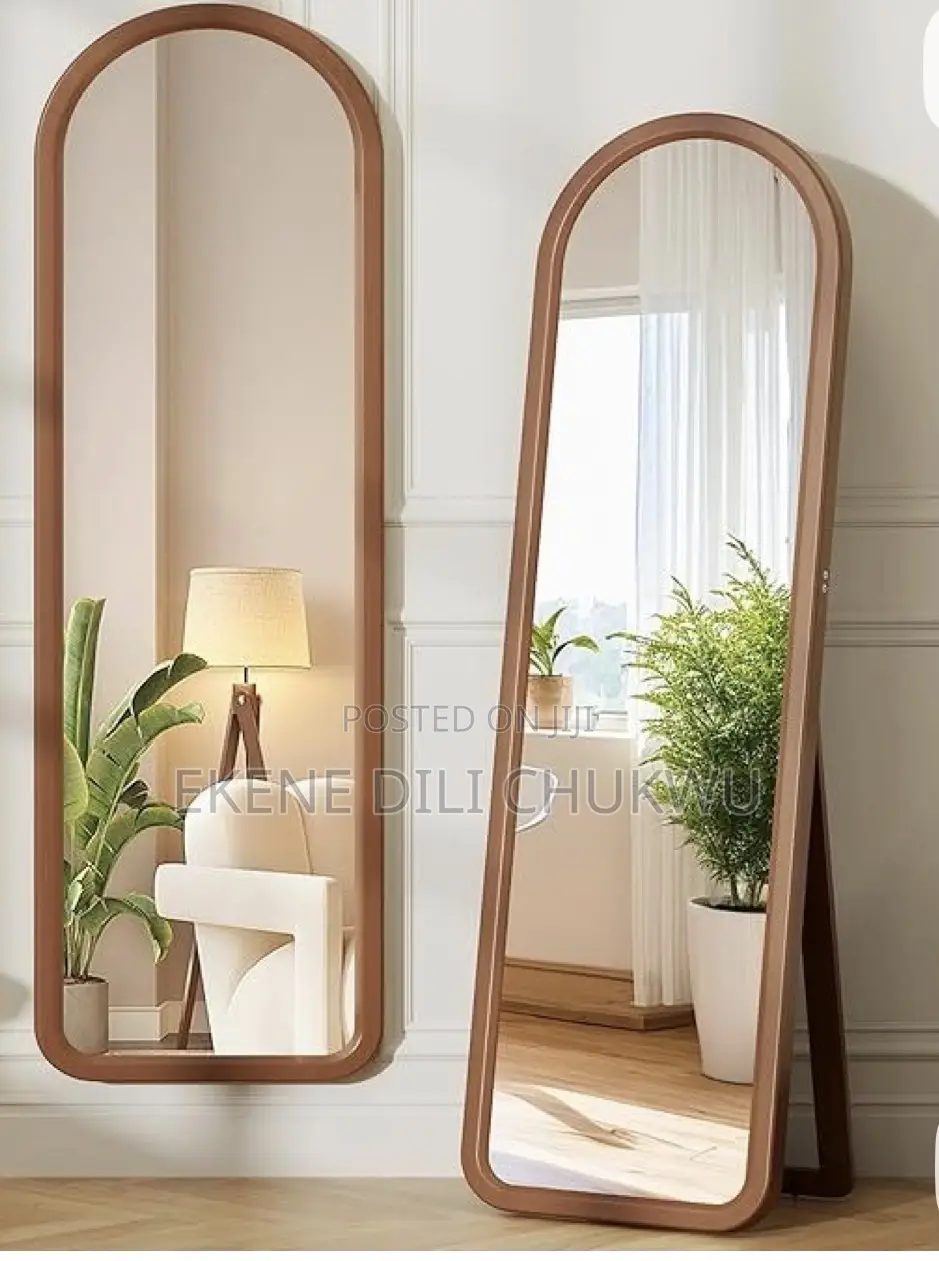 Luxury Full-Length Arched Standing Mirror With Wooden Frame