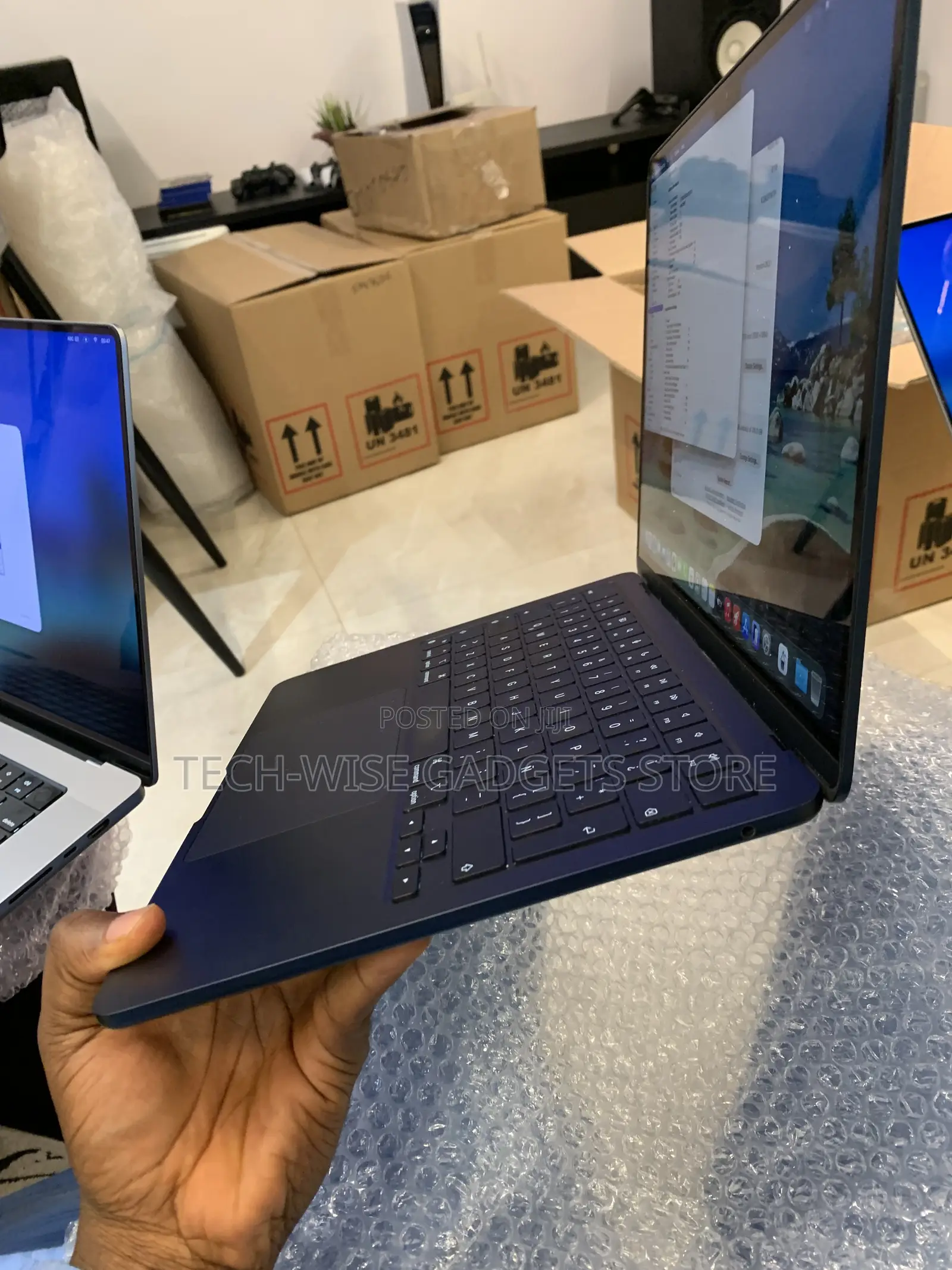 Laptop Apple MacBook Air 2022 M2 8GB Apple M2 SSD 256GB