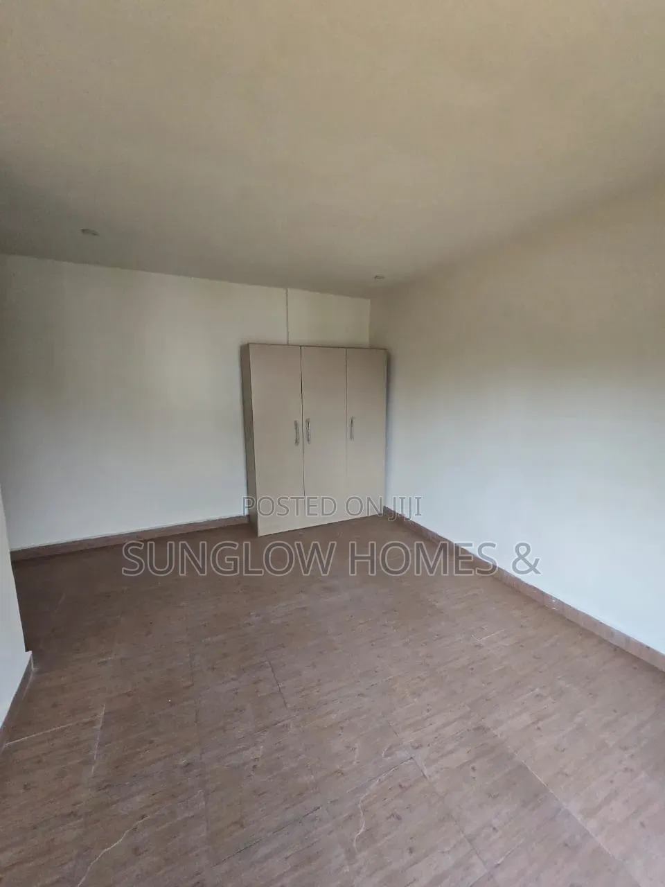 3bdrm Apartment in Katampe for sale