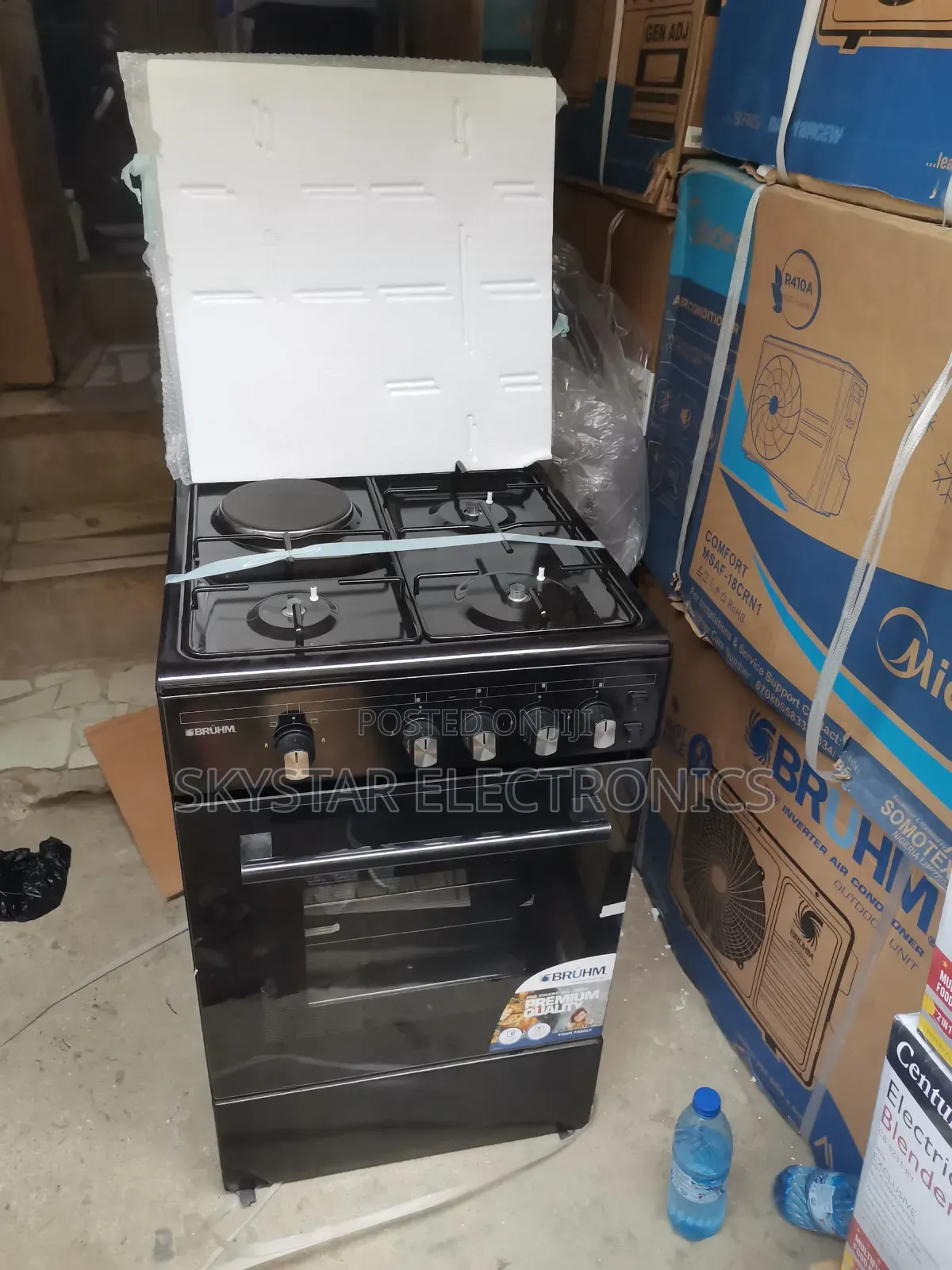 Bruhm Gas Cooker 3 Gas and One Hotplate