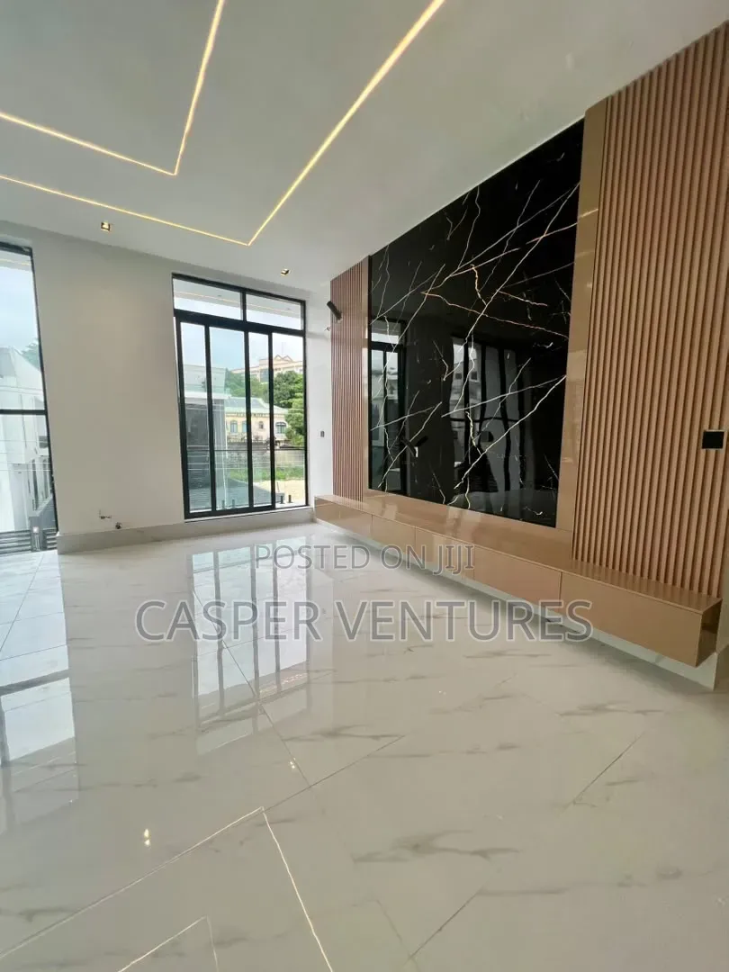 5bdrm Duplex in Chevyview, Chevron for sale