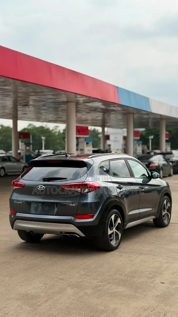 Hyundai Tucson Limited AWD 2018 Silver