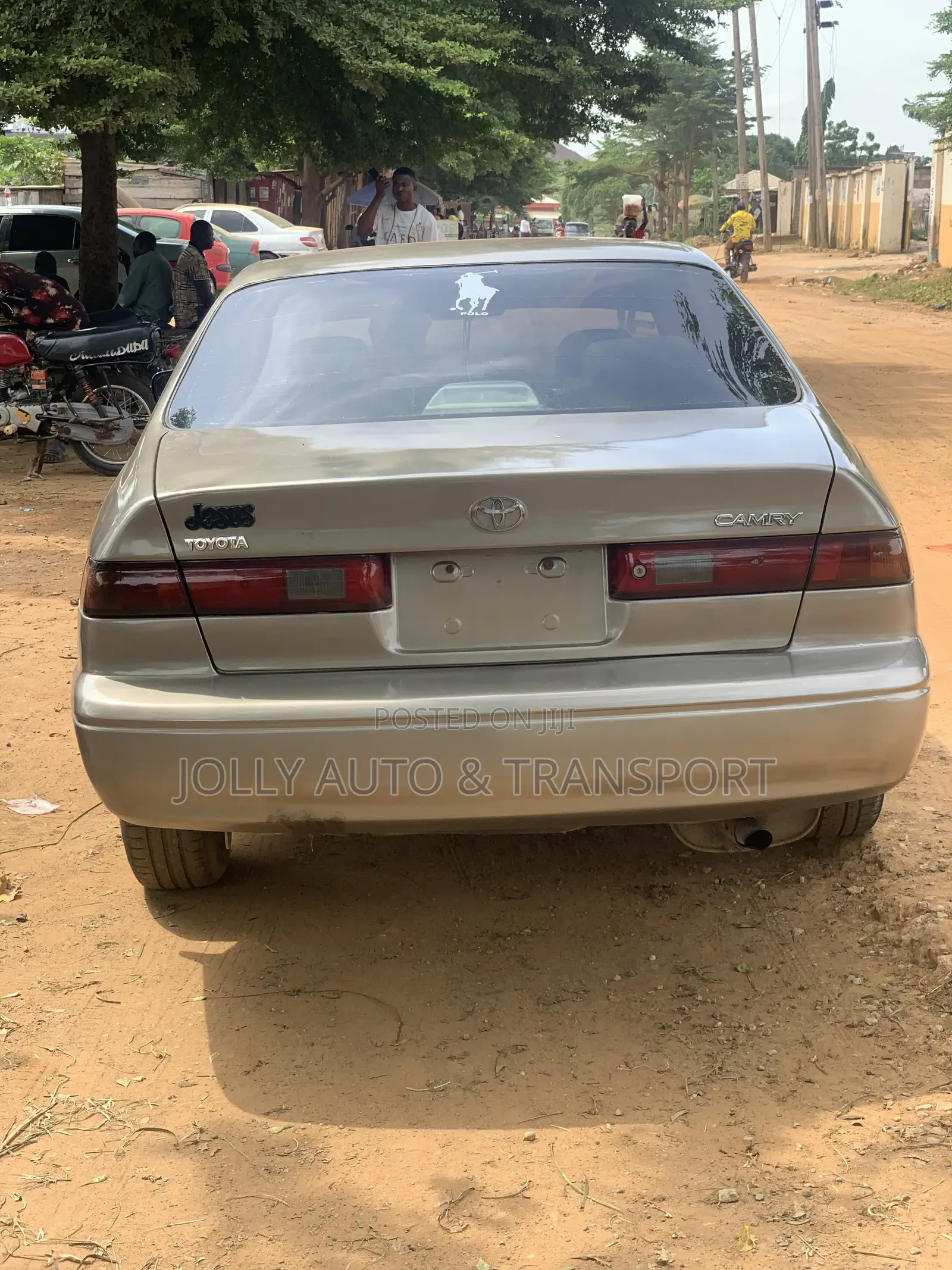 Toyota Camry LE 4dr Sedan (2.4L 4cyl 5M) 2002 Gray