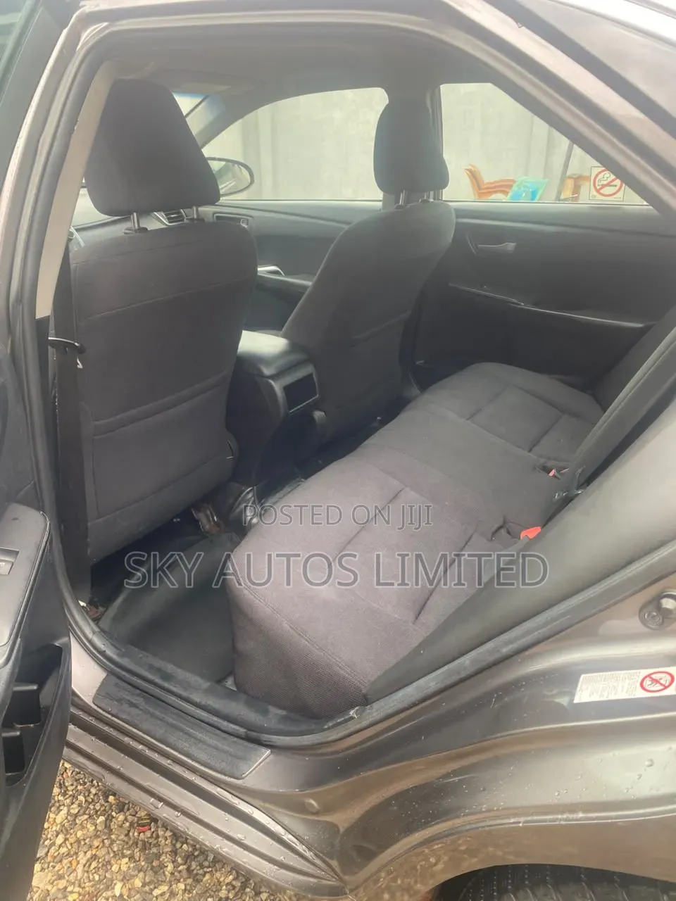 Toyota Camry LE 4dr Sedan (2.5L 4cyl 6A) 2016 Gray