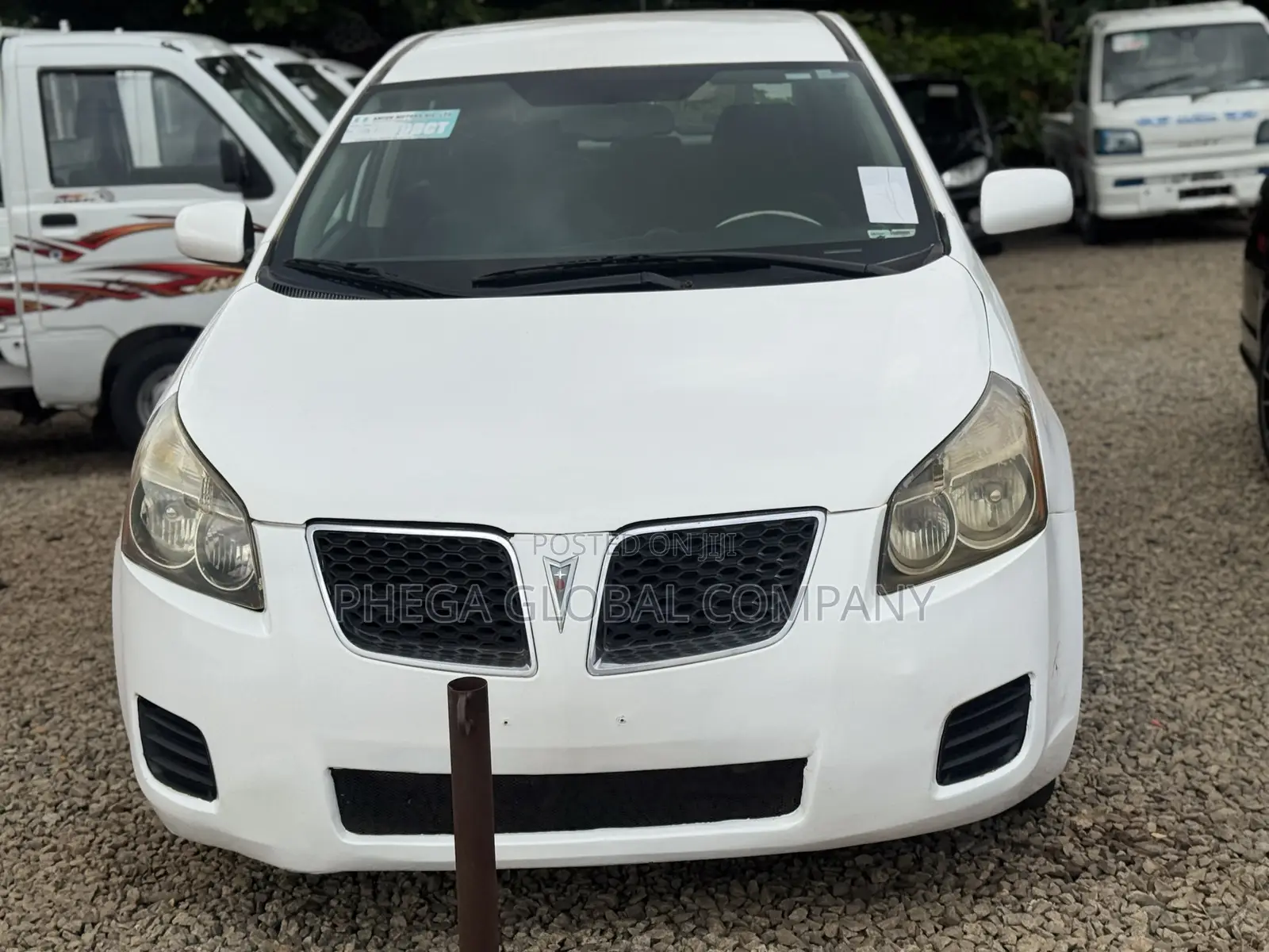 Pontiac Vibe 2008 White