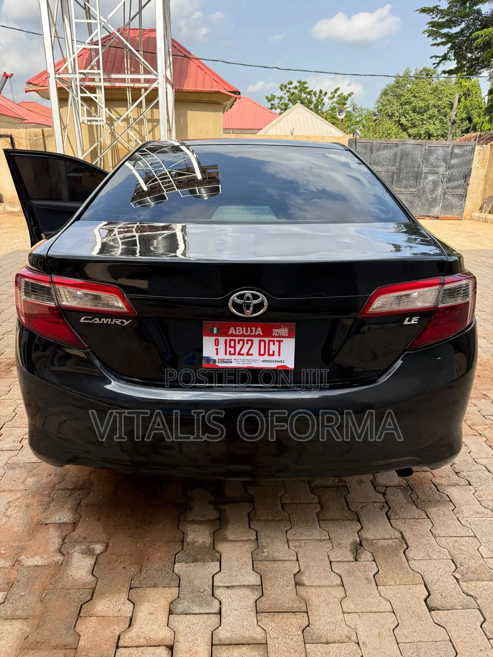 Toyota Camry LE 4dr Sedan (2.5L 4cyl 6A) 2013 Black