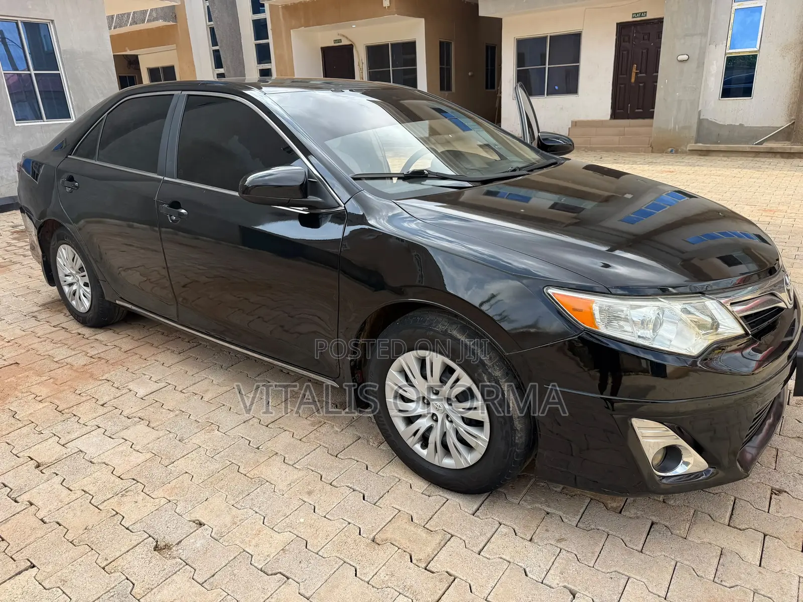 Toyota Camry LE 4dr Sedan (2.5L 4cyl 6A) 2013 Black