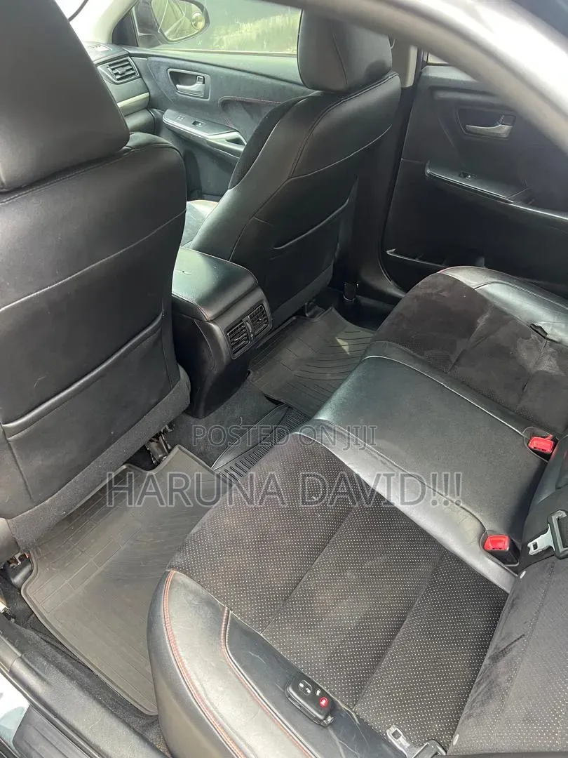 Toyota Camry 2016 Black