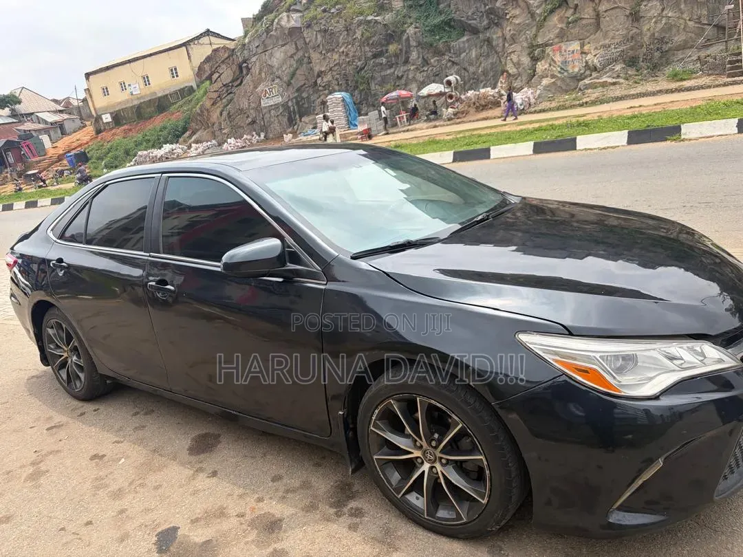 Toyota Camry 2016 Black