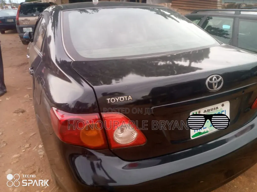 Toyota Corolla 2010 Black