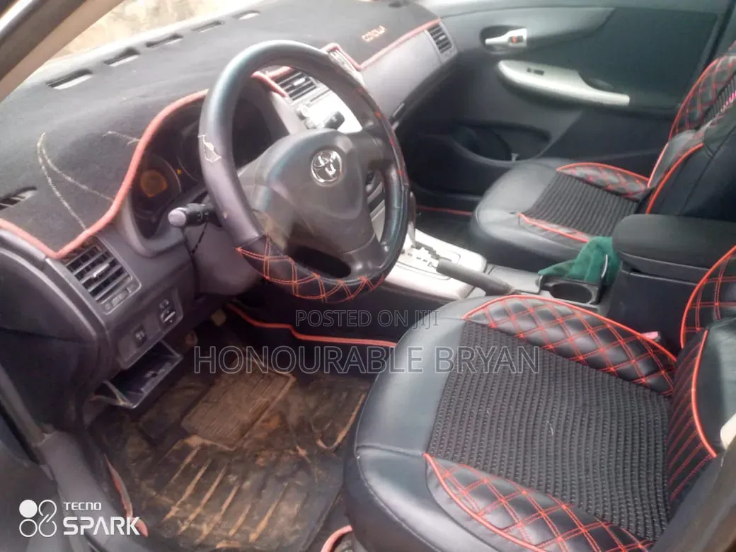 Toyota Corolla 2010 Black