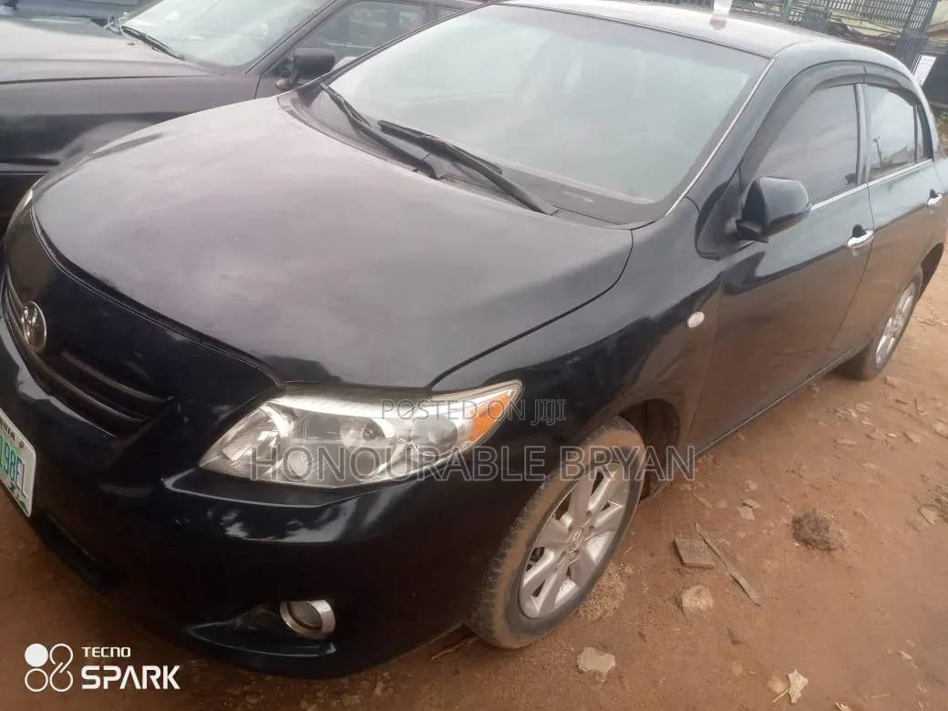 Toyota Corolla 2010 Black