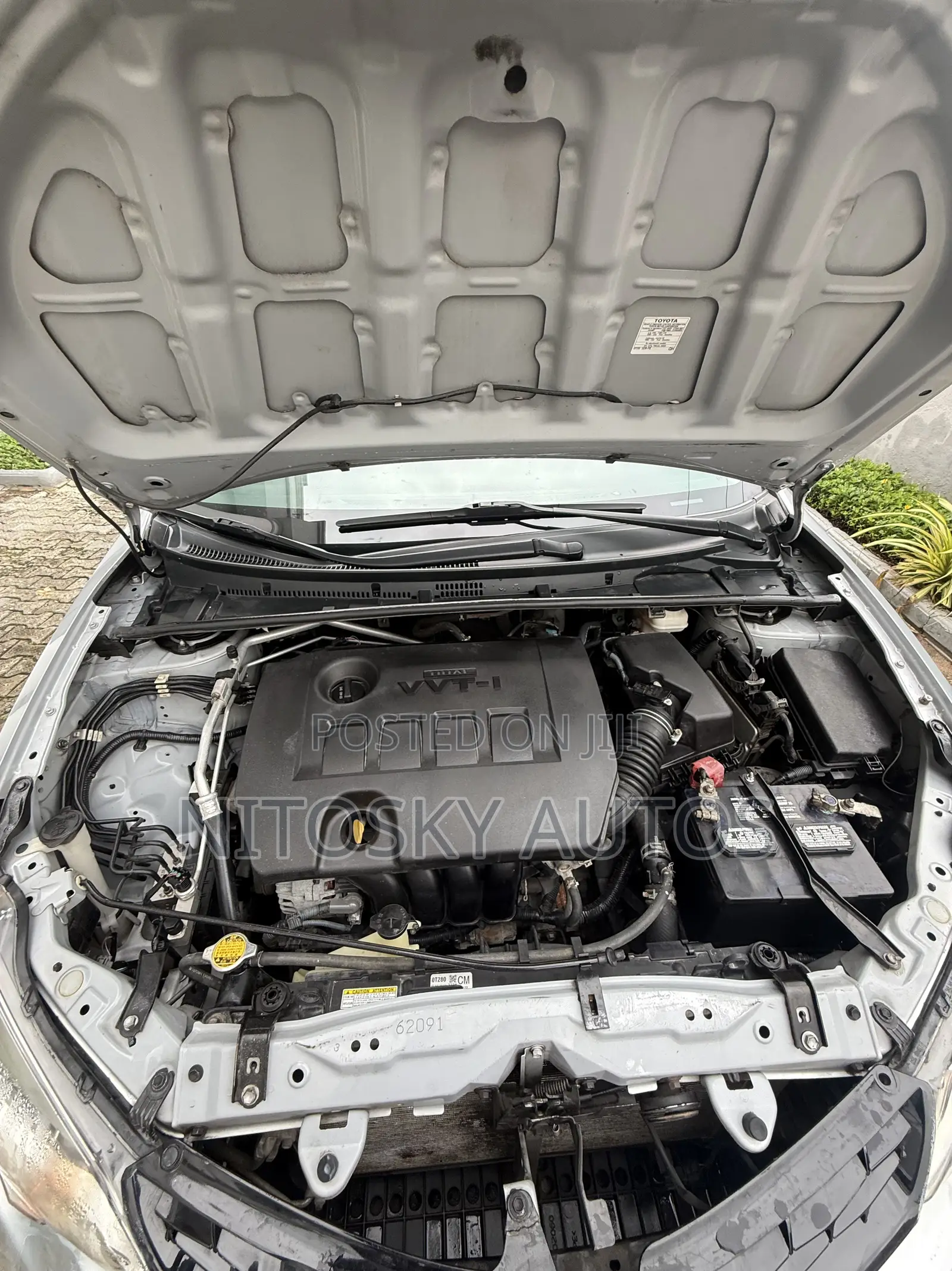 Toyota Corolla S Premium 4dr Sedan (1.8L 4cyl CVT) 2014 Silver