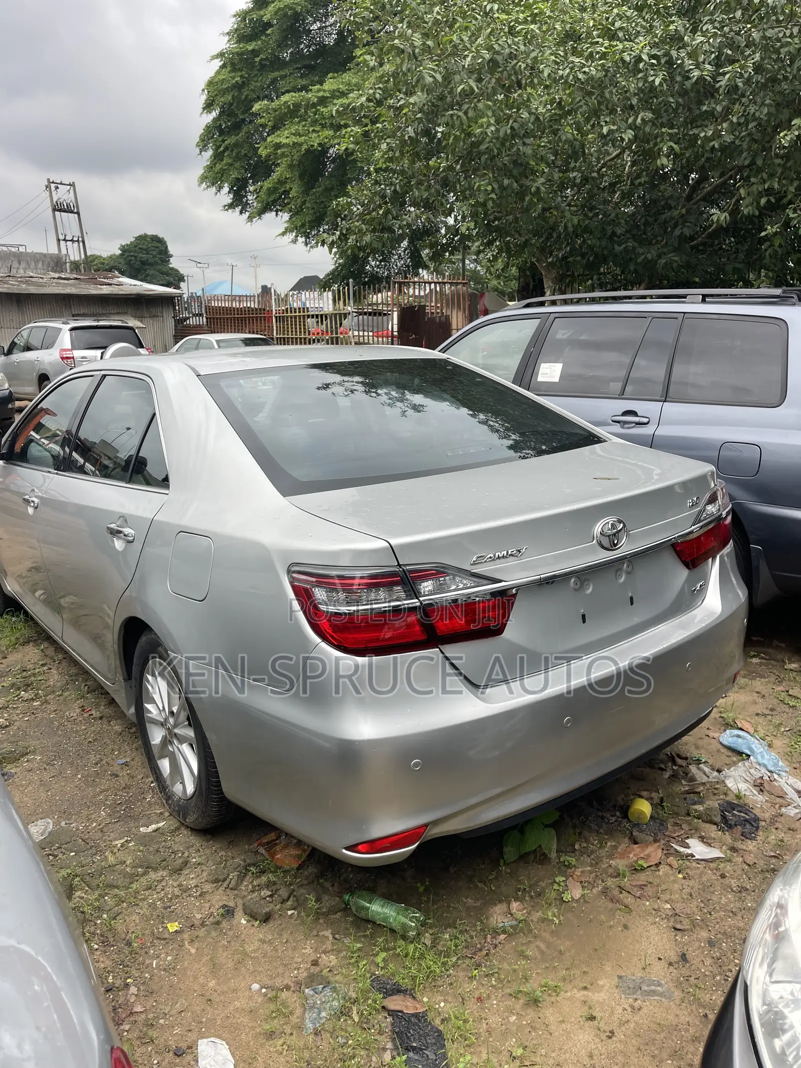 Toyota Camry XLE 4dr Sedan (2.5L 4cyl 6A) 2014 Silver