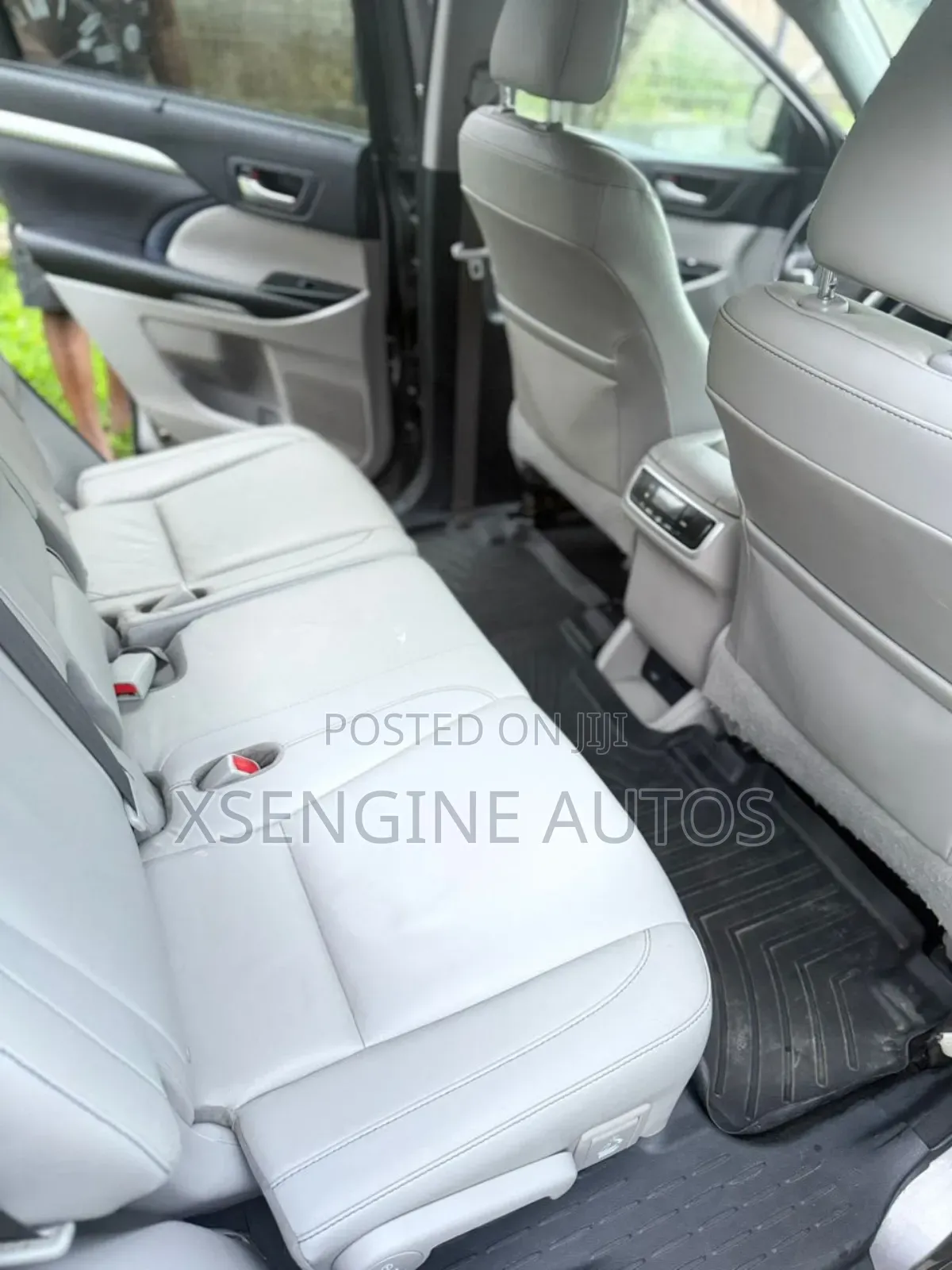 Toyota Highlander XLE V6 4x4 (3.5L 6cyl 6A) 2016 Gray